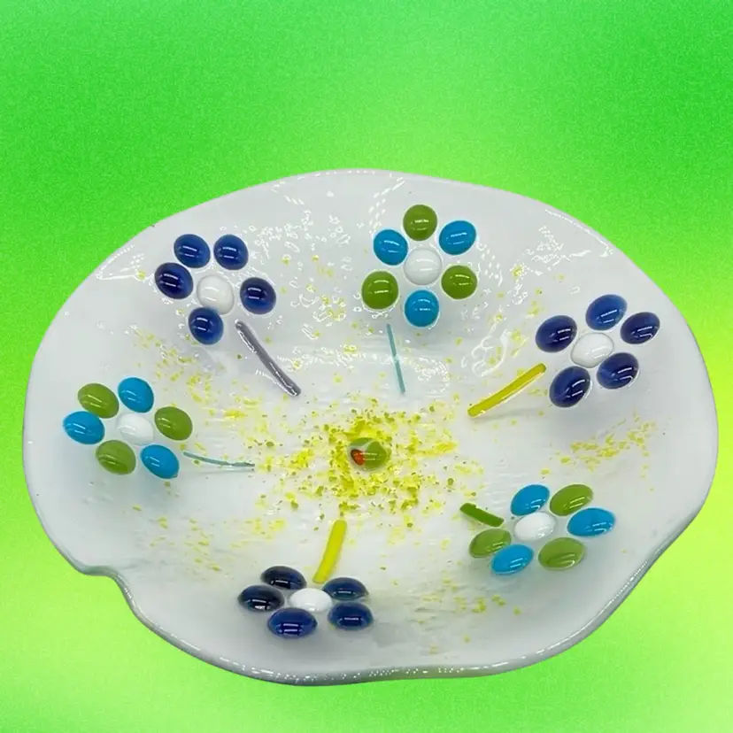 *🫒 Fused Art Glass Dish with Flowers & Olive Like Center  | 9.75”