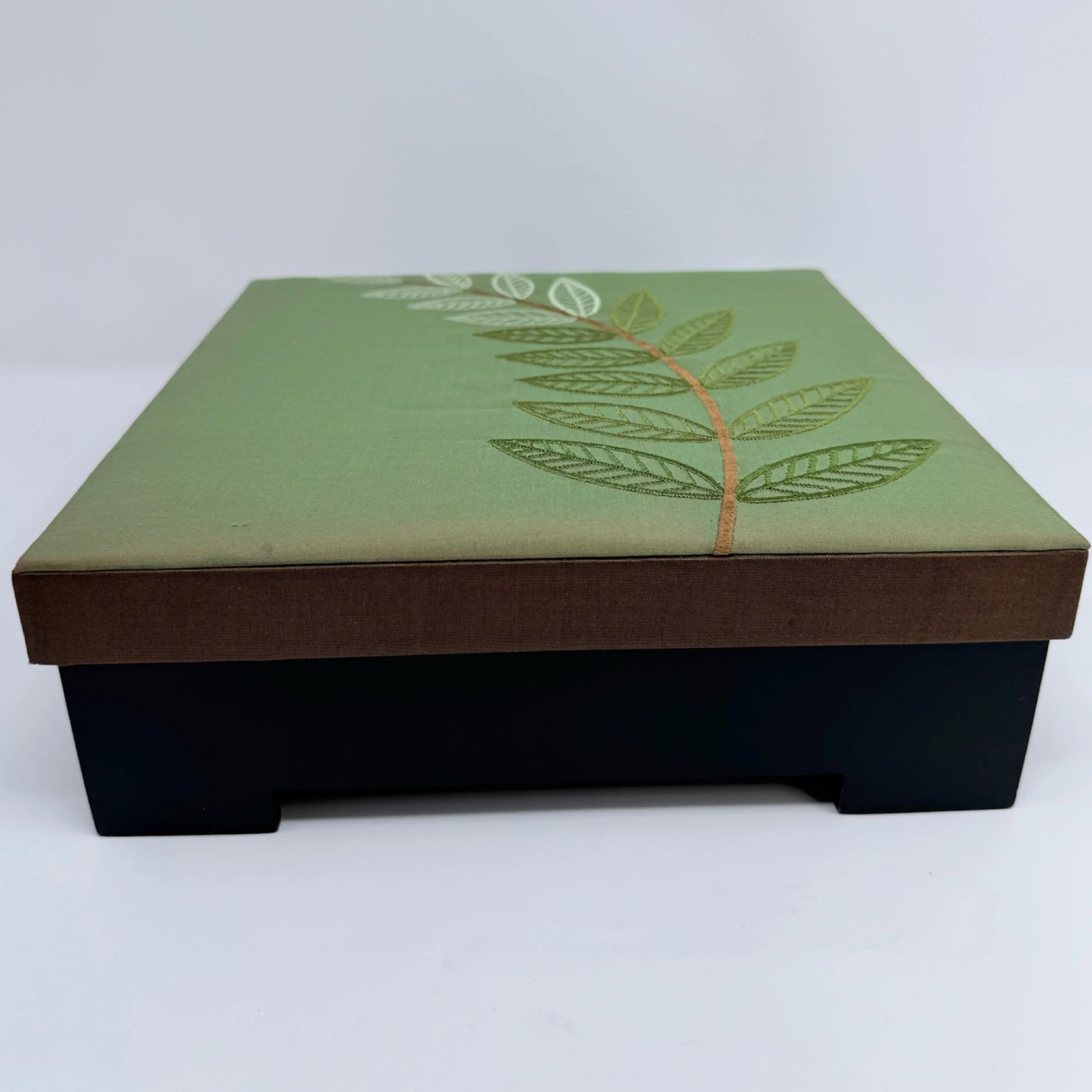 Image 1 of 7