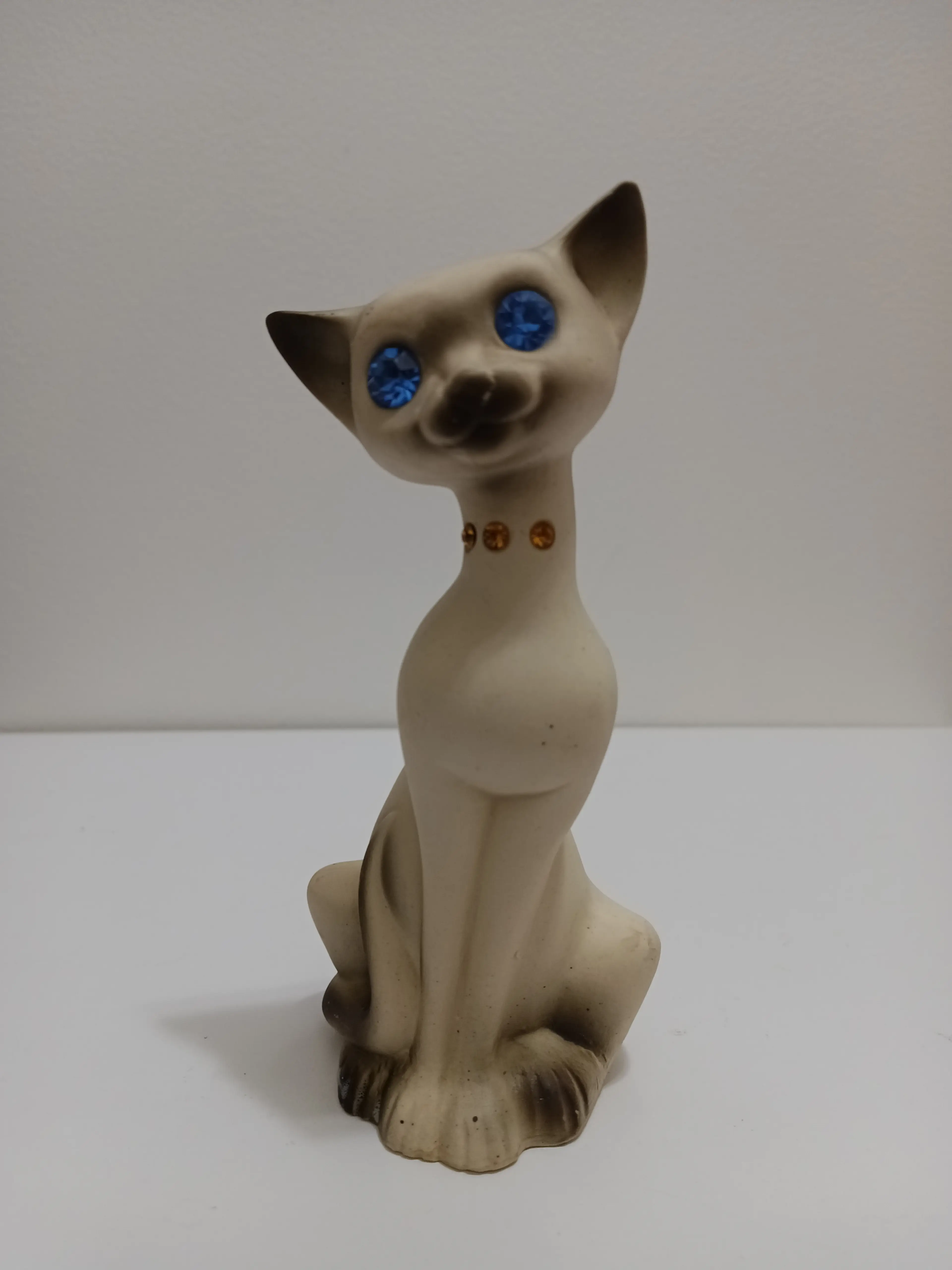Image 3 of 4