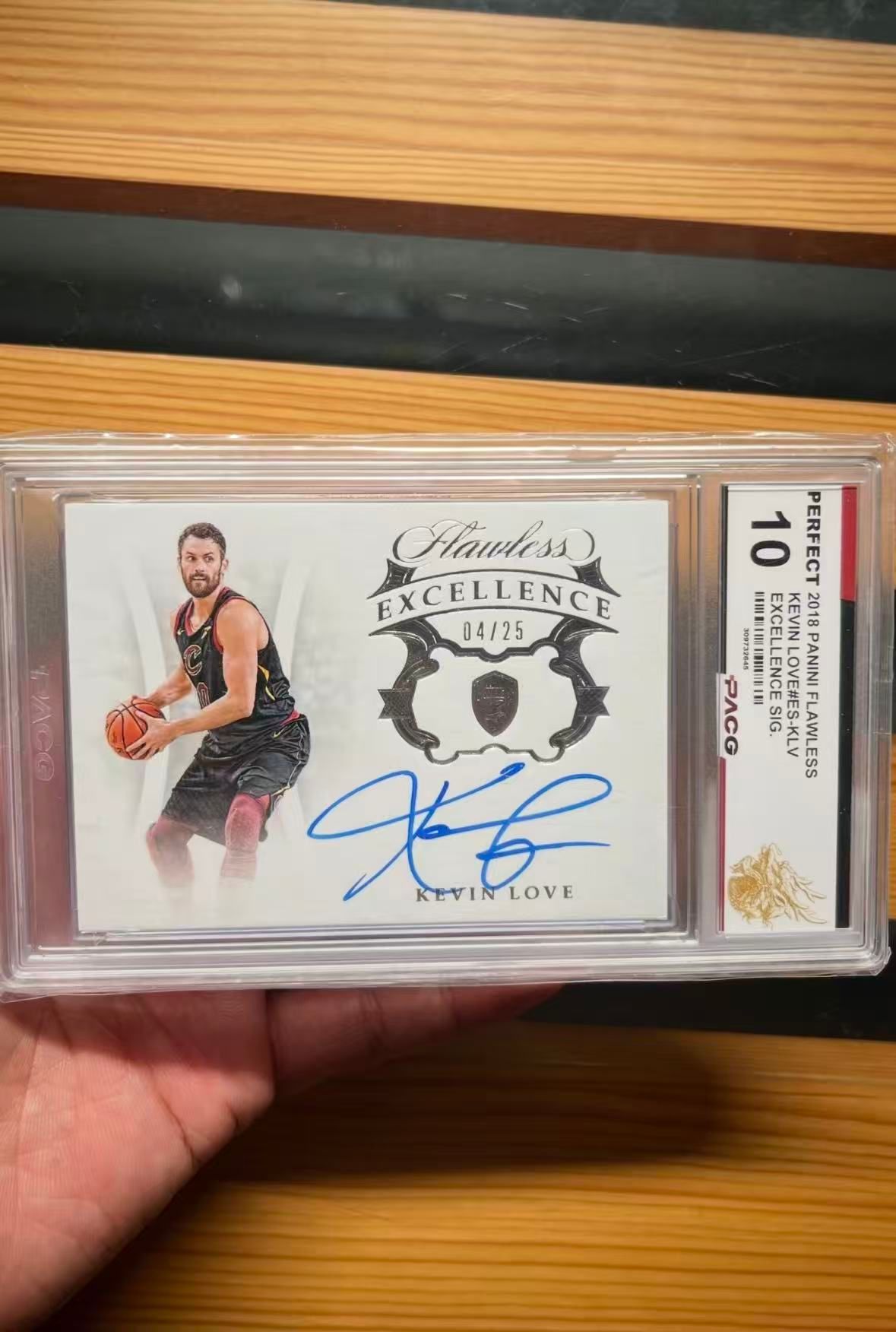 Kevin Love Flawless Excellence Autographed Card - 04/25