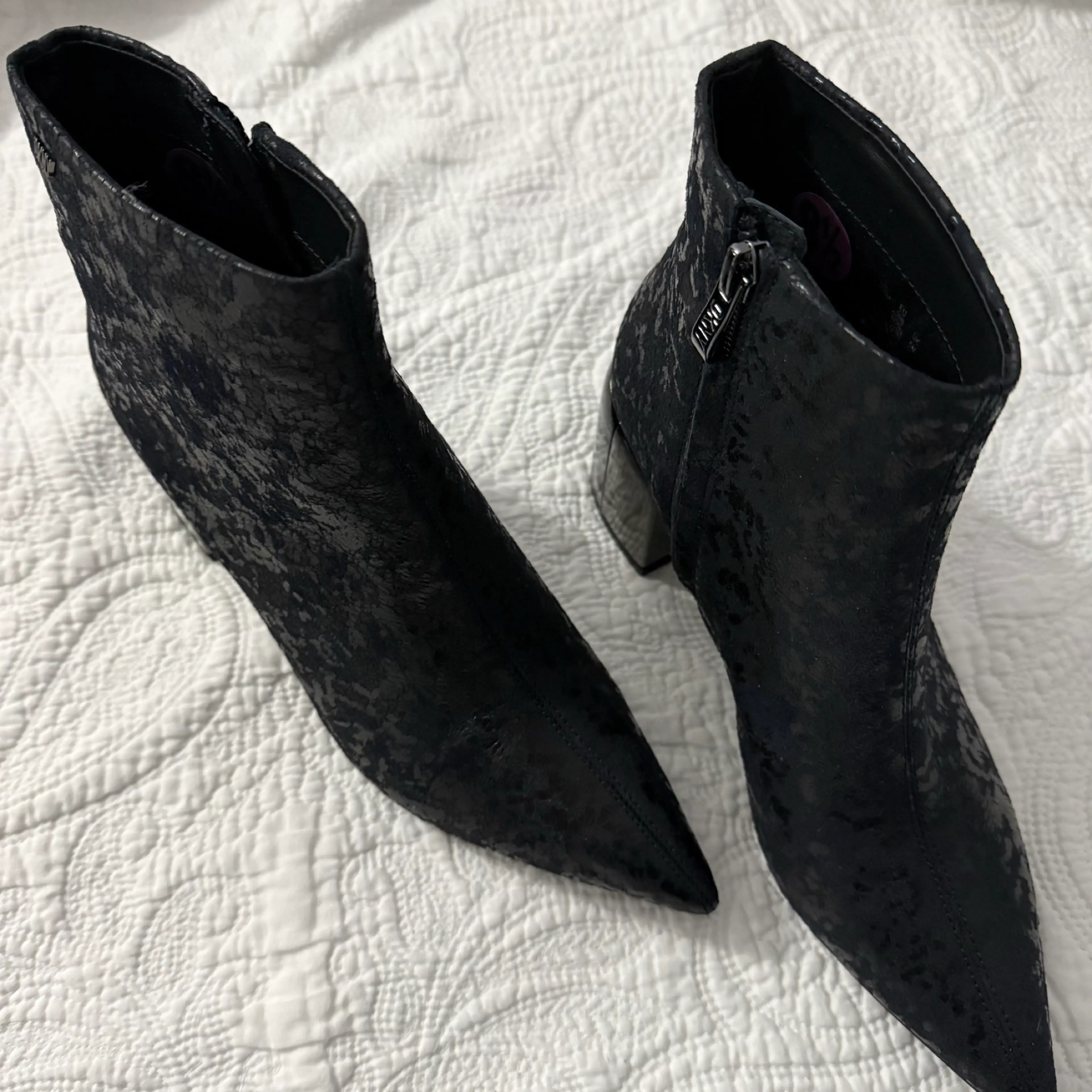Image 4 of 10