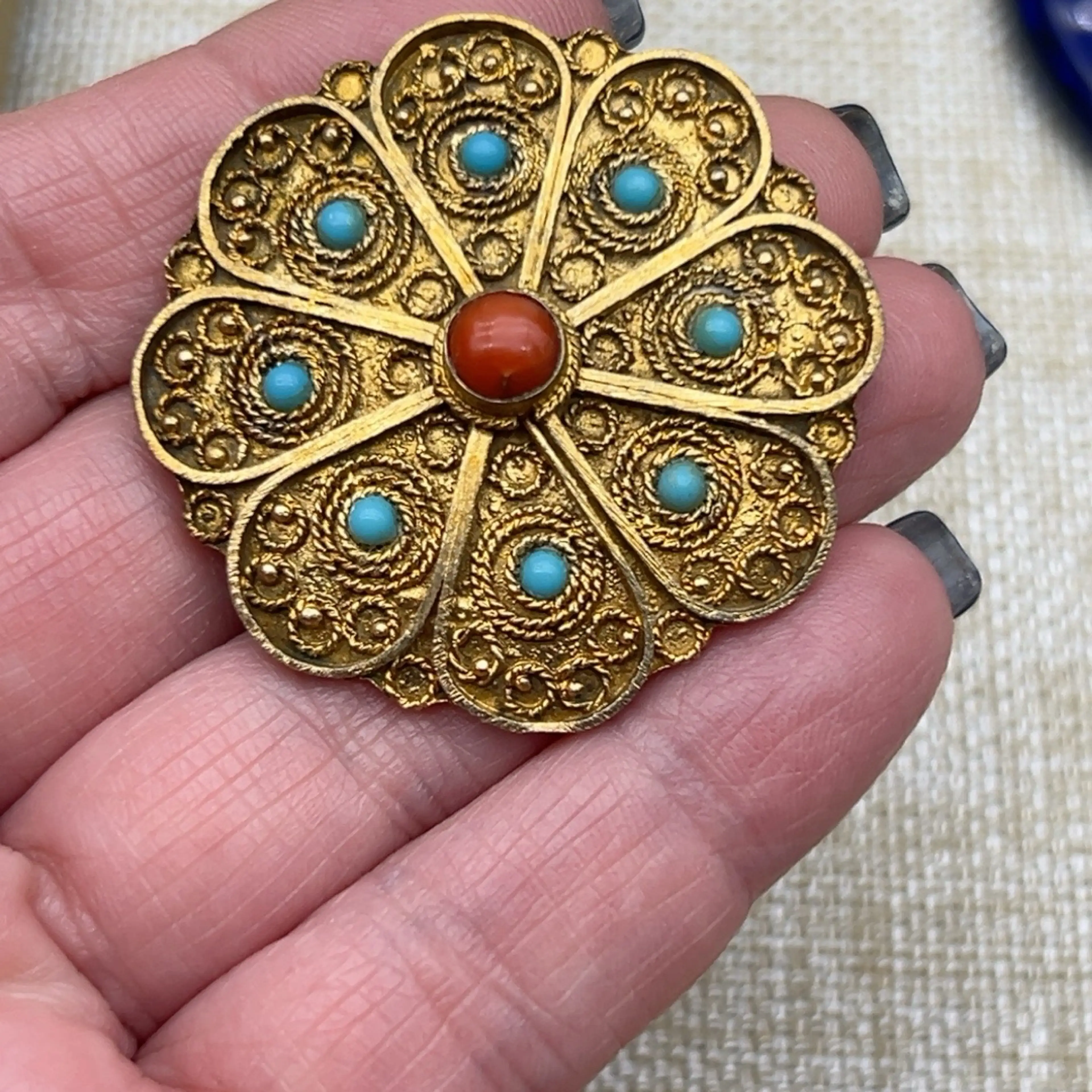 Image 1 of 2