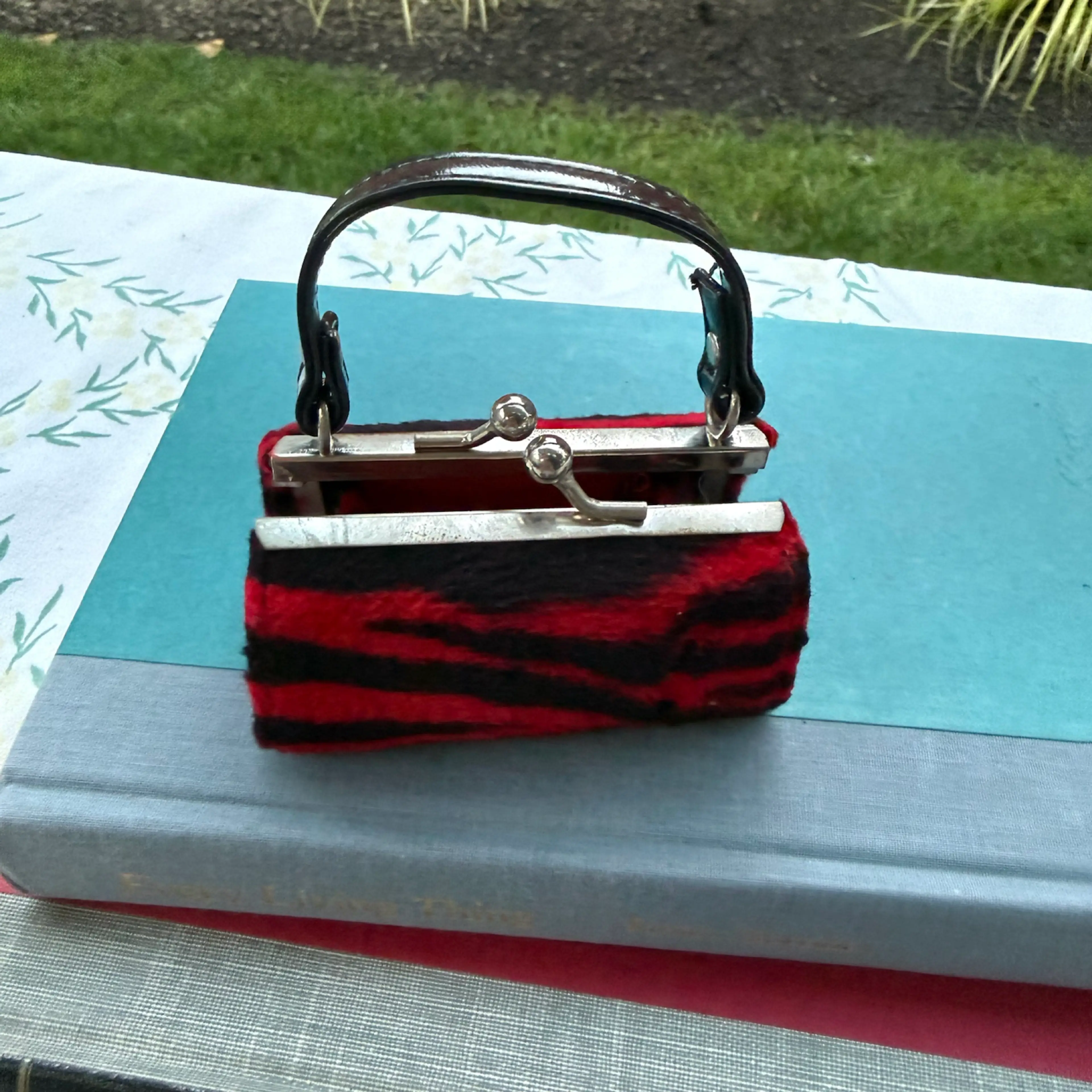 Image 3 of 4