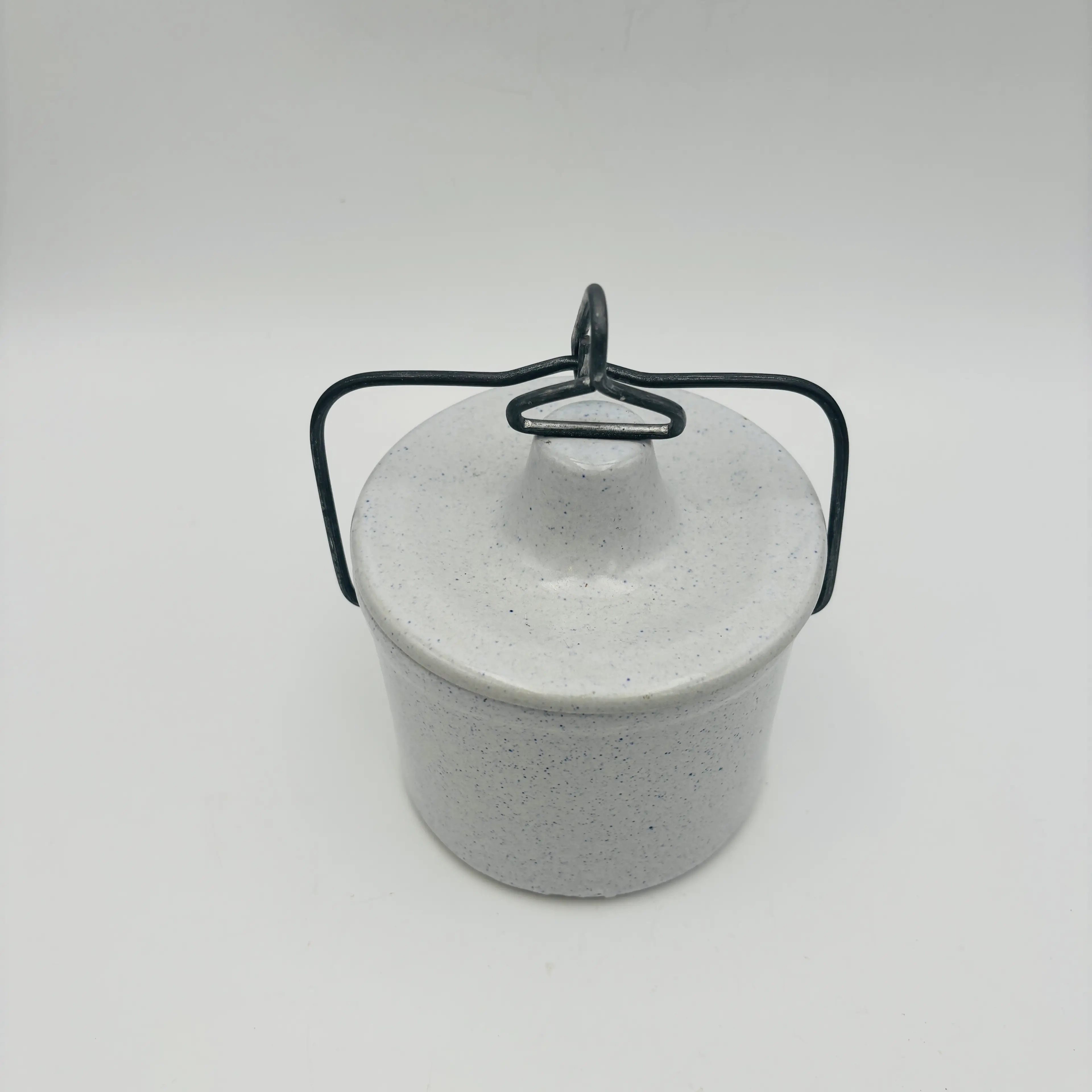 Image 2 of 8