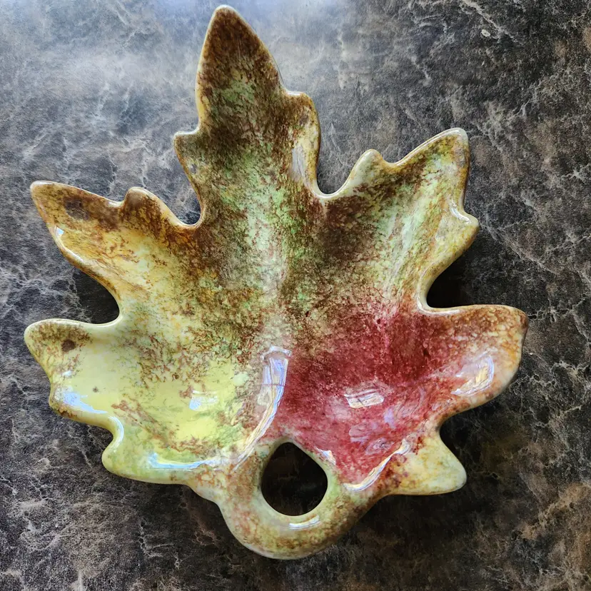 Maple Leaf Trinket Holder 6"x6"
