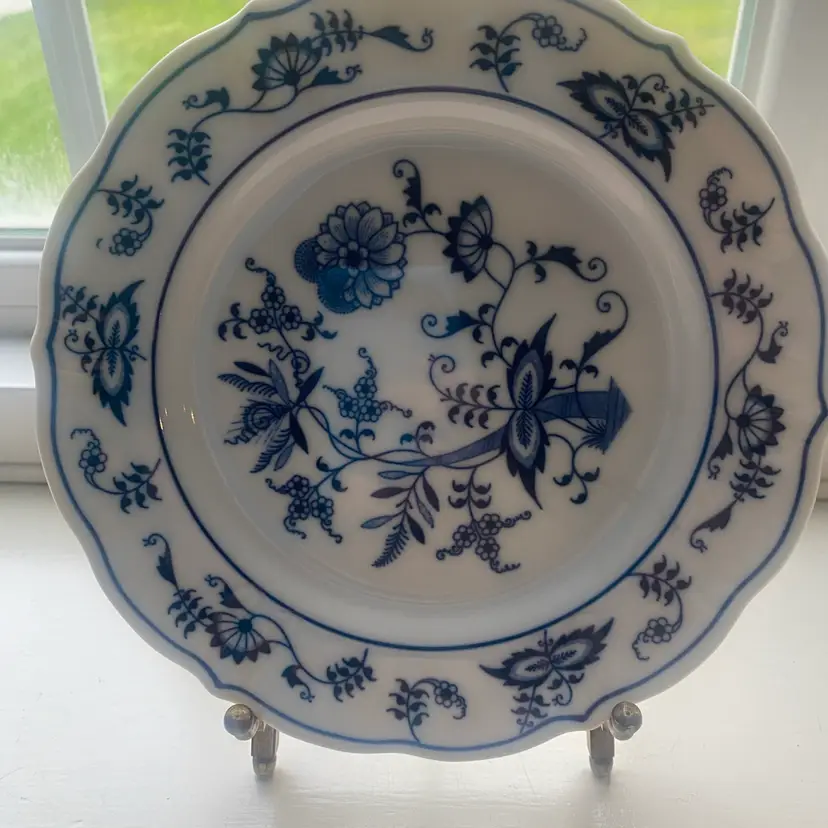 Blue Danube Bread Plate