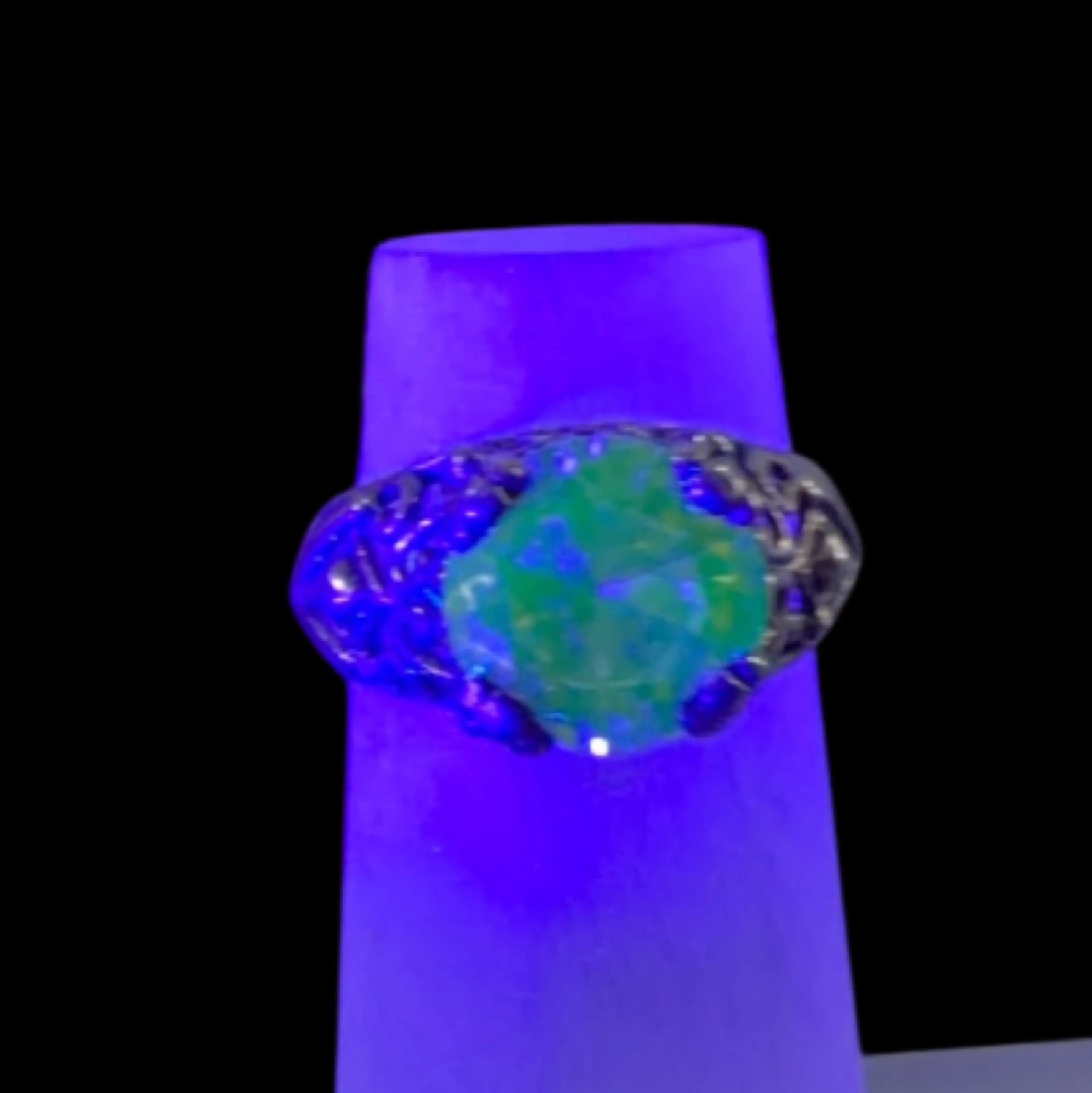 Image 4 of 4