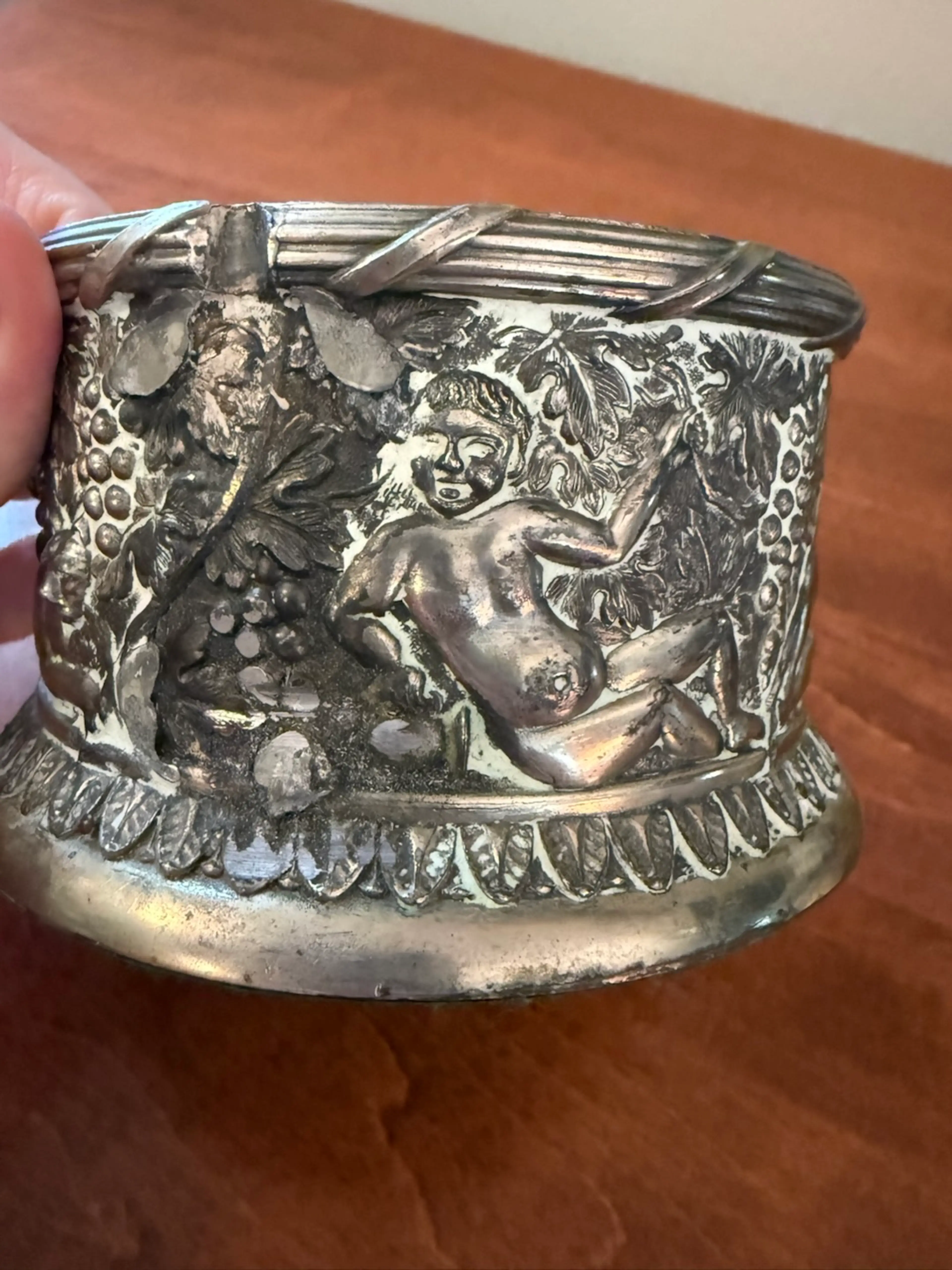 Image 2 of 6