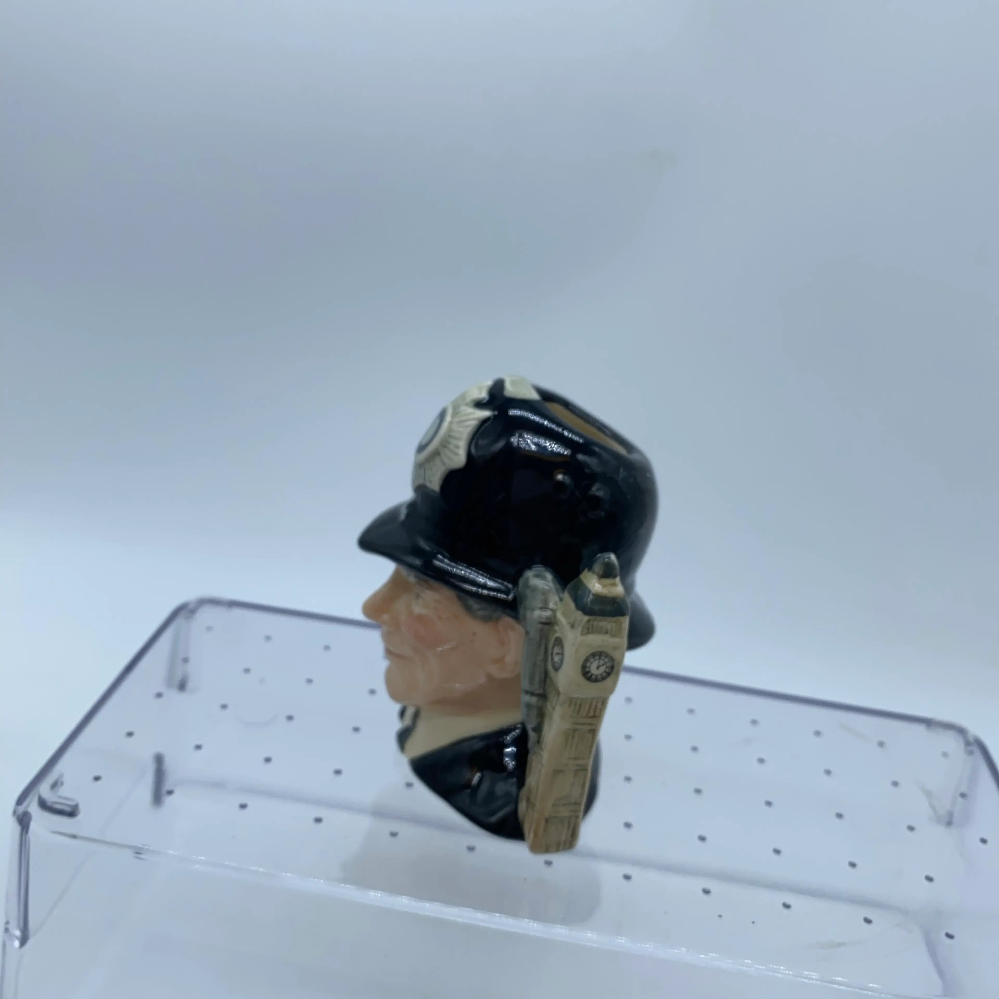 Image 4 of 6