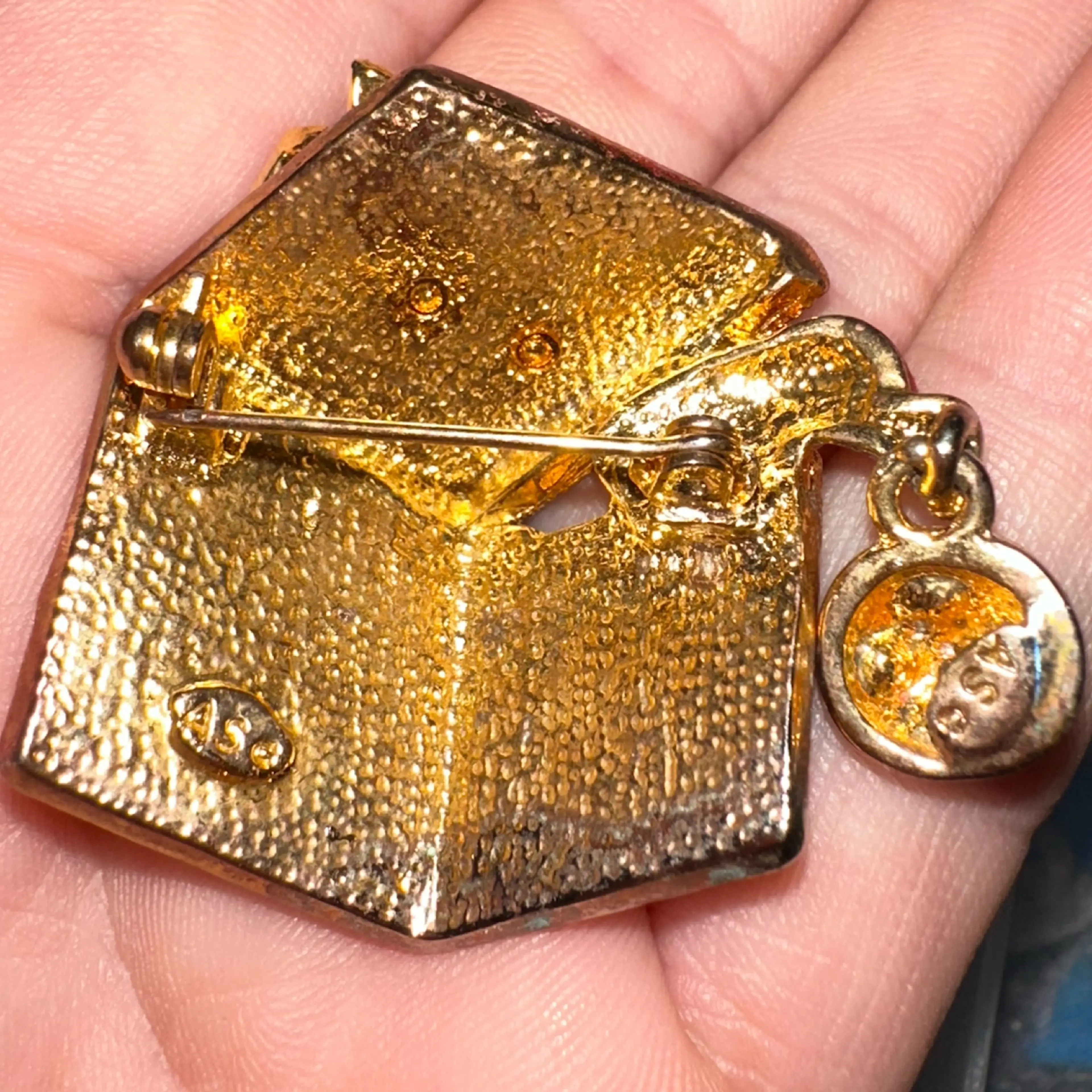 Image 2 of 3