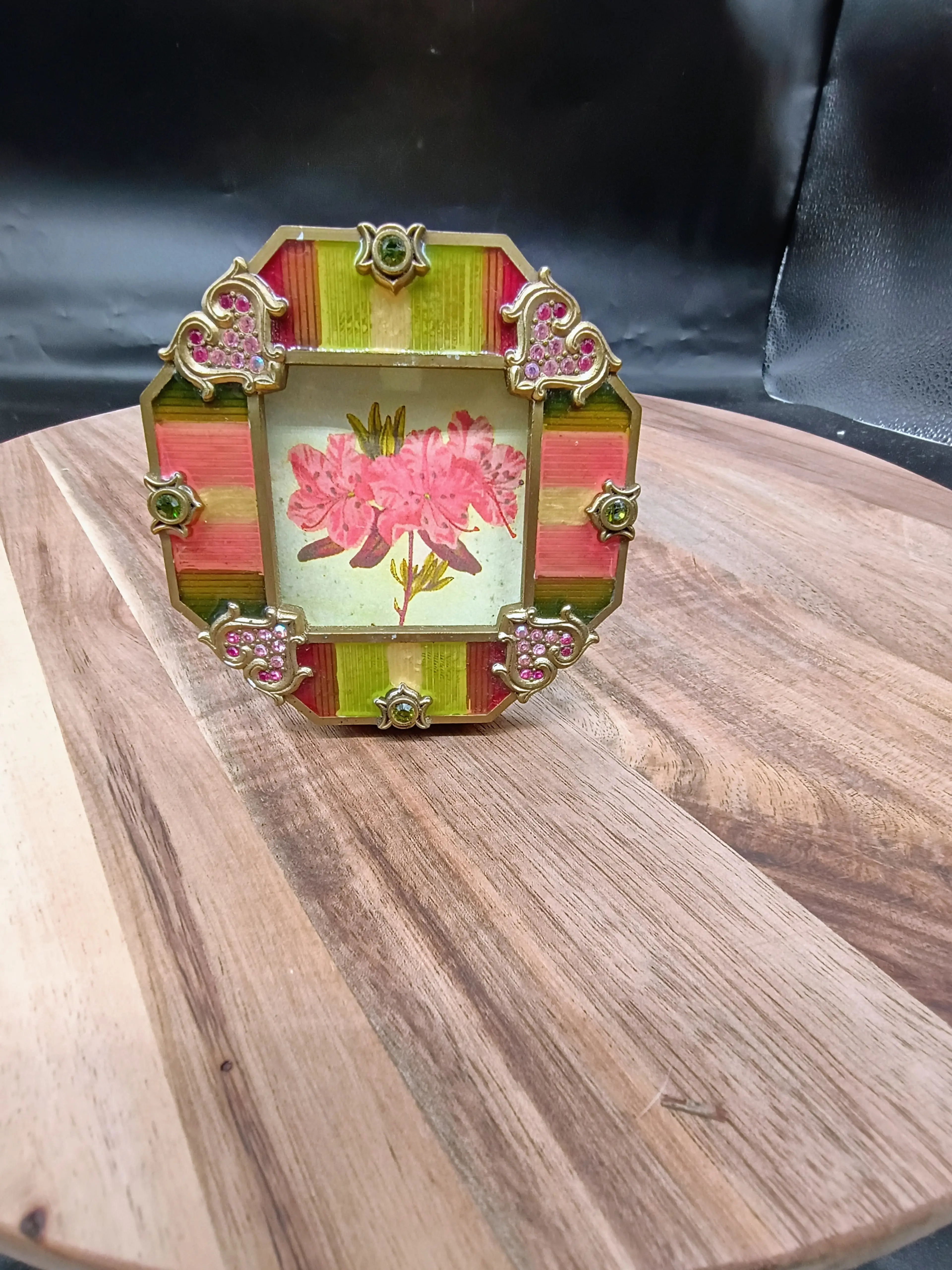 Image 1 of 6