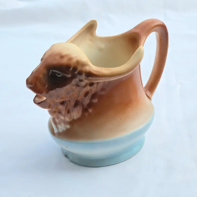 Bison Figurine Creamer Ceramic Royal Bruxonia made in Austria 4½" Tall with Issue