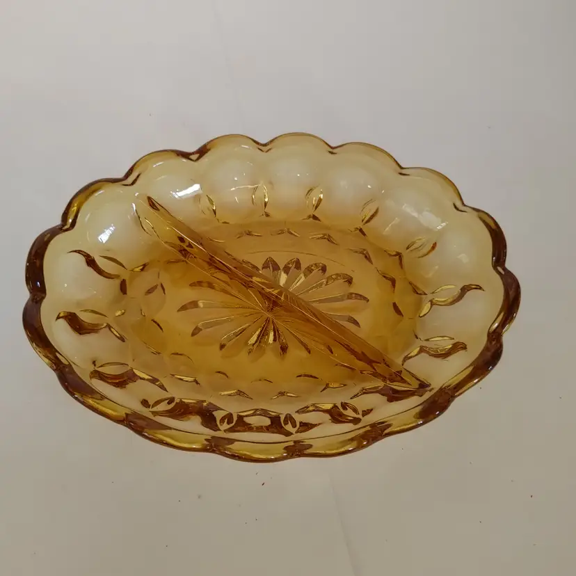 Anchor Hocking amber glass divided relish dish. Fairfield pattern. 1970's. No chips or cracks.