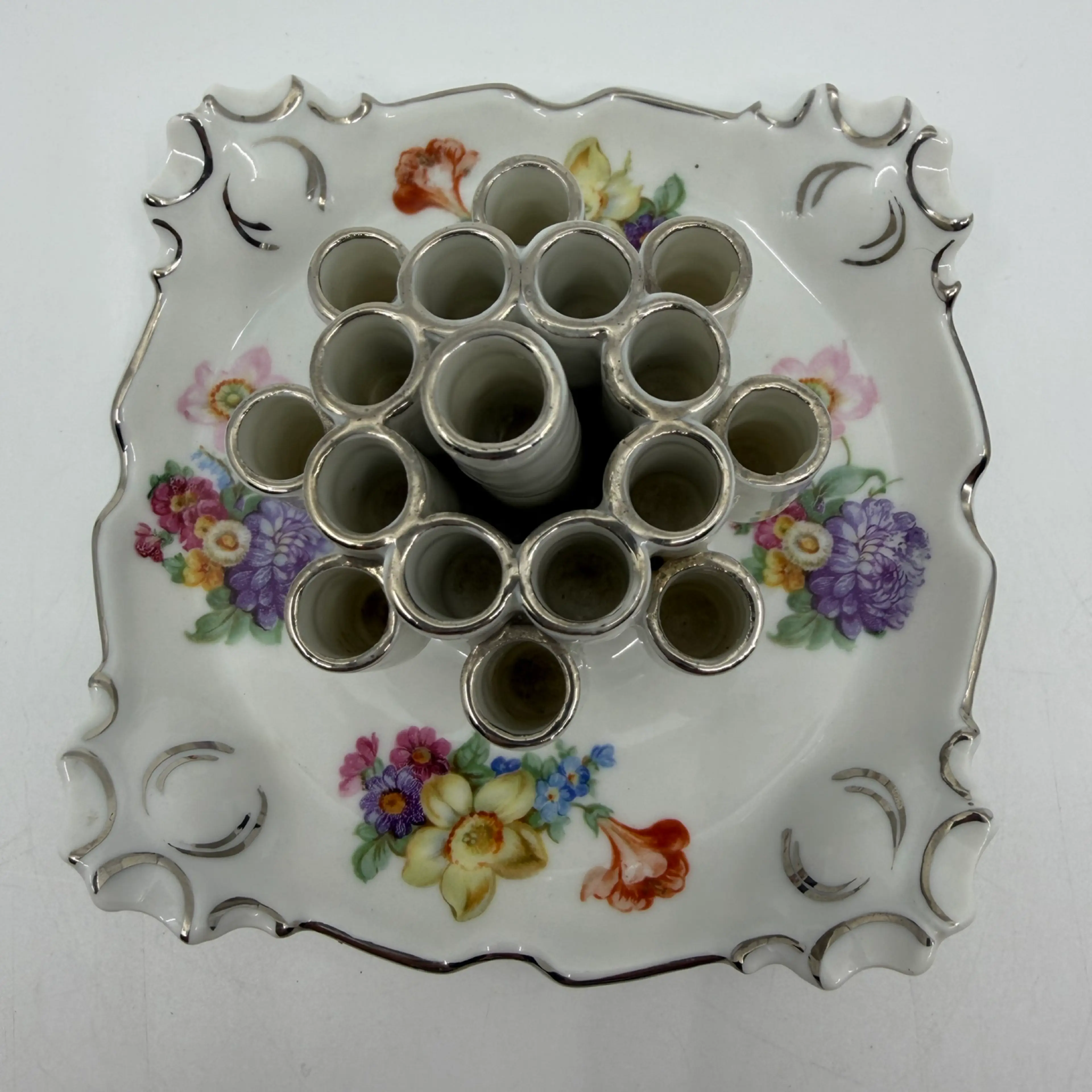 Image 2 of 6
