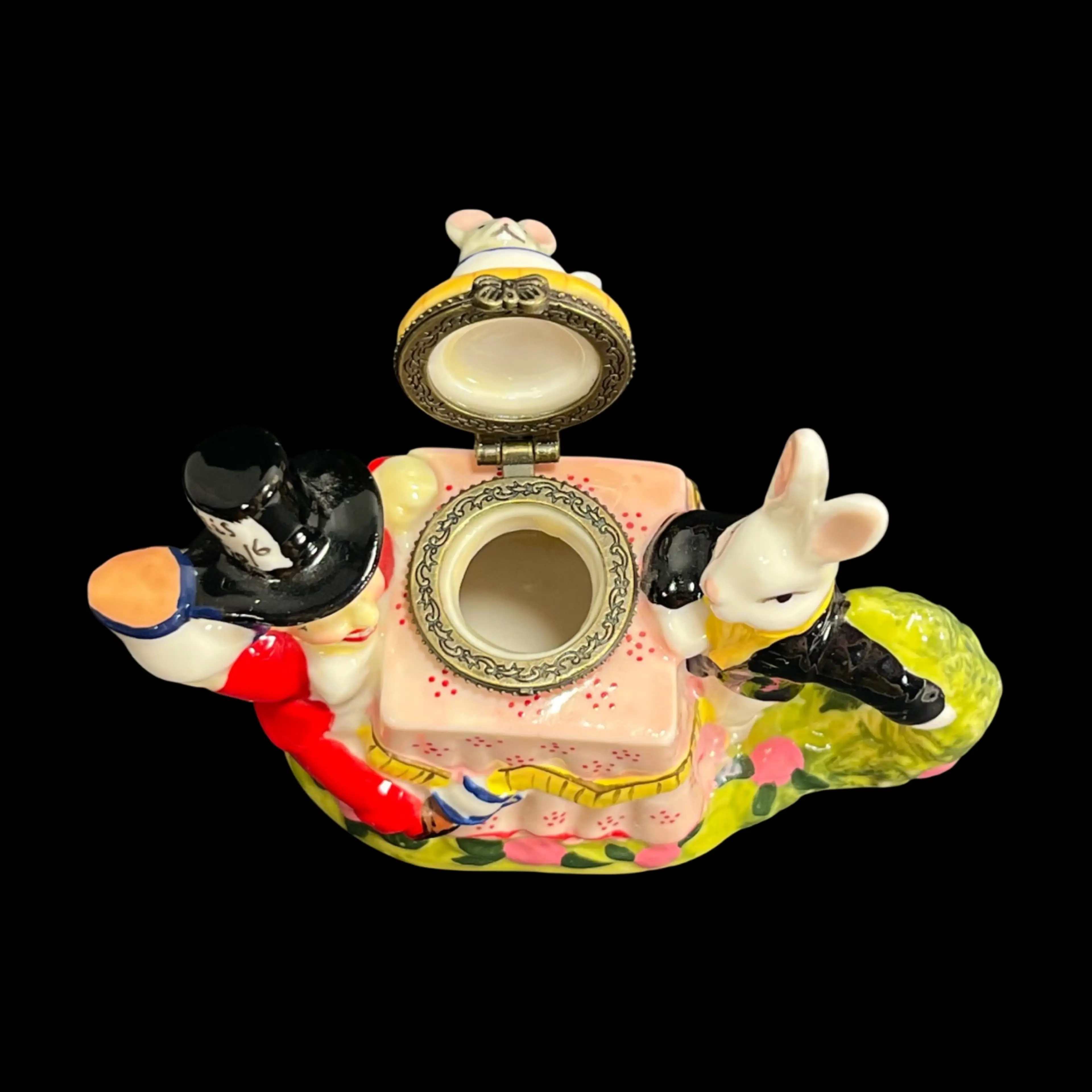 Image 4 of 8