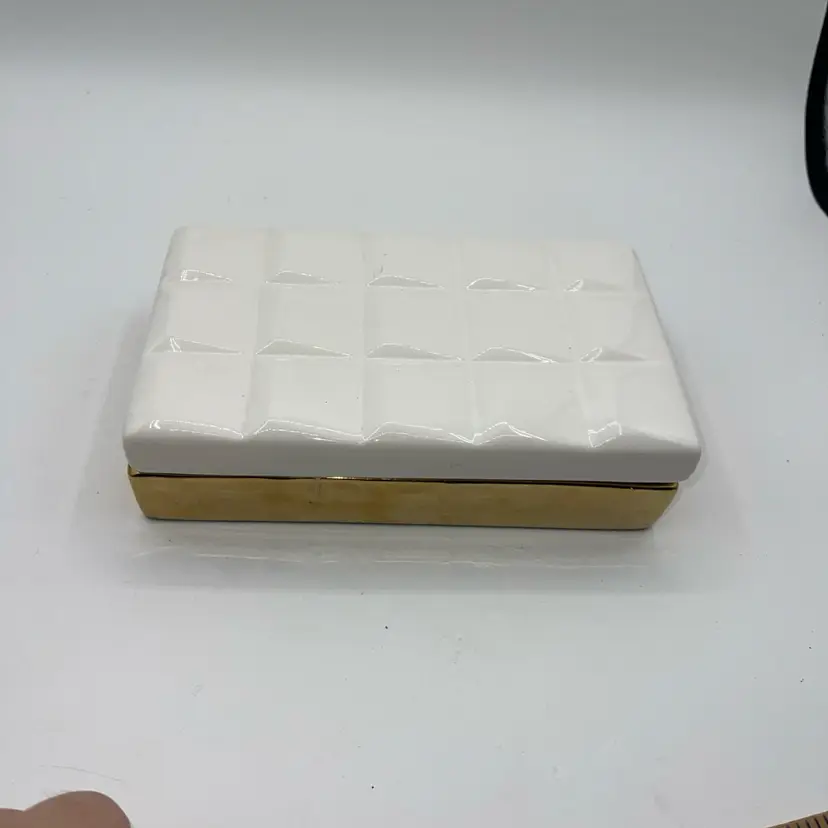 NATE BERKUS | Desk Office Gallery Gold & White | Covered Tray/Dish 8.25 X 5.25”