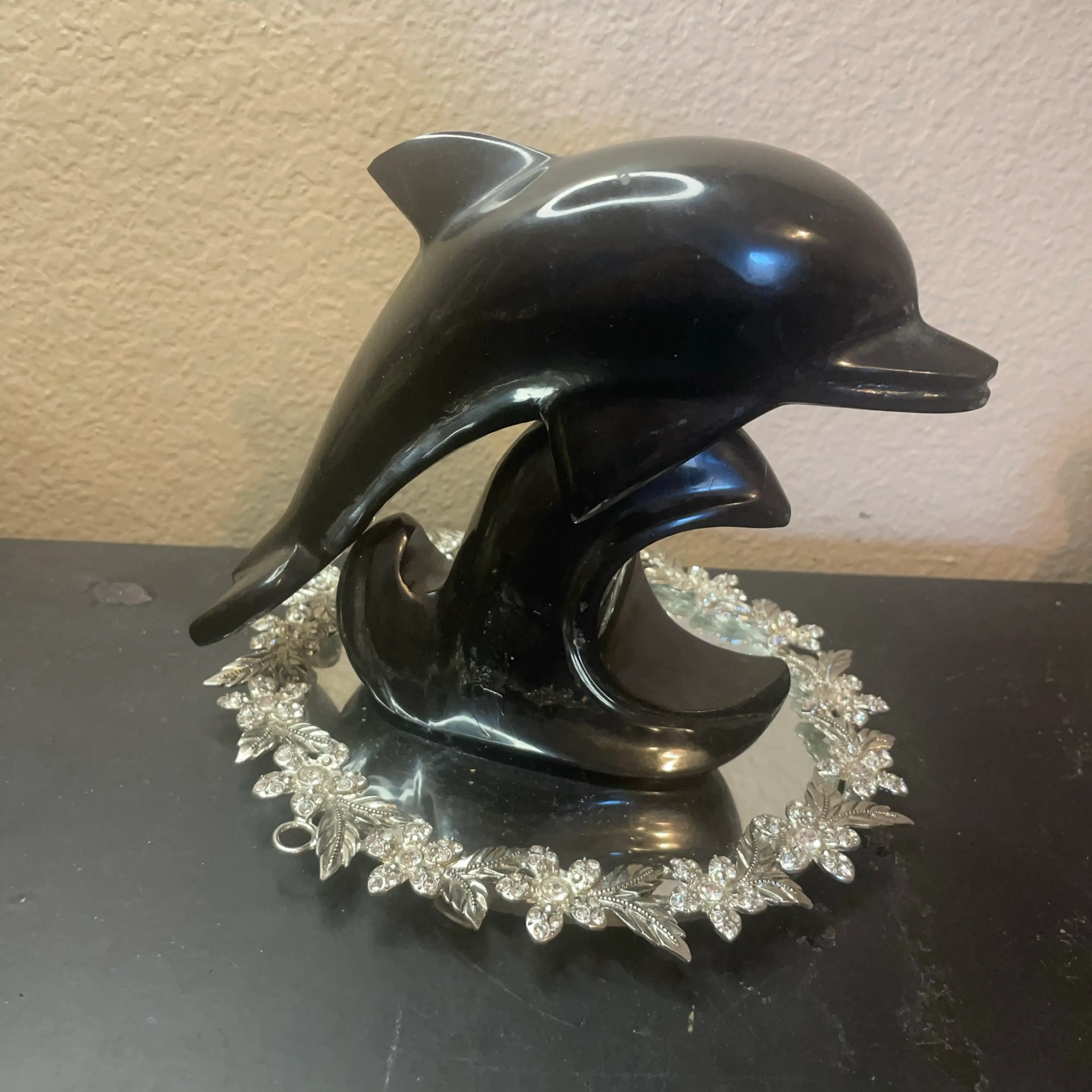 Image 3 of 4