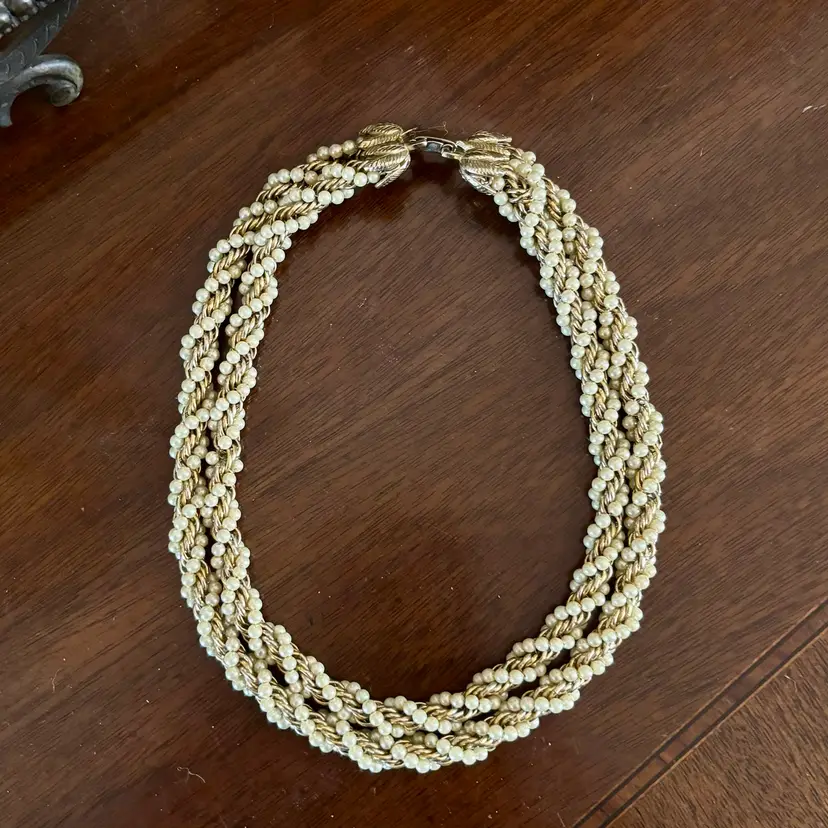 🐇Vintage Gold Tone Twisted Faux Pearl Double Strand Necklace