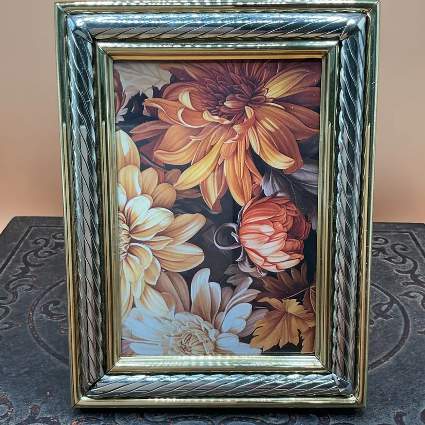 🍁 5”x6.25” Gold & Silver Toned Twisted Rope Border Frame