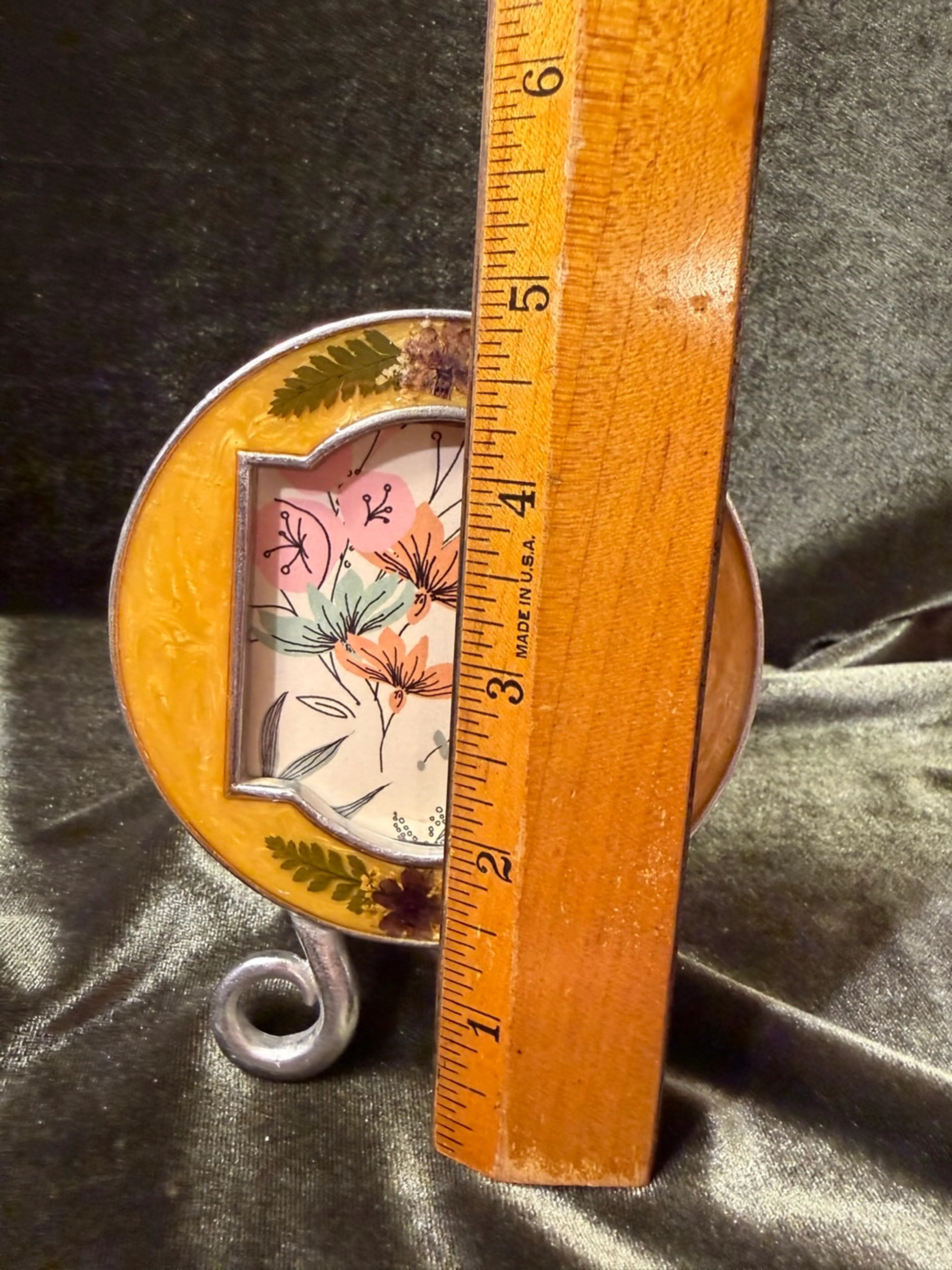 Image 2 of 6