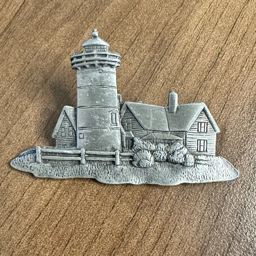 JJ Brooch Lighthouse And House Pewter-Tone