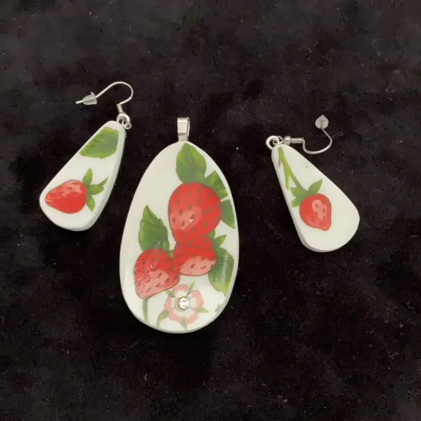Strawberry Broken Teacup Jewelry Made By Me