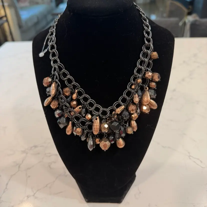 🪹Double Strand Caramel And Black Bead Necklace