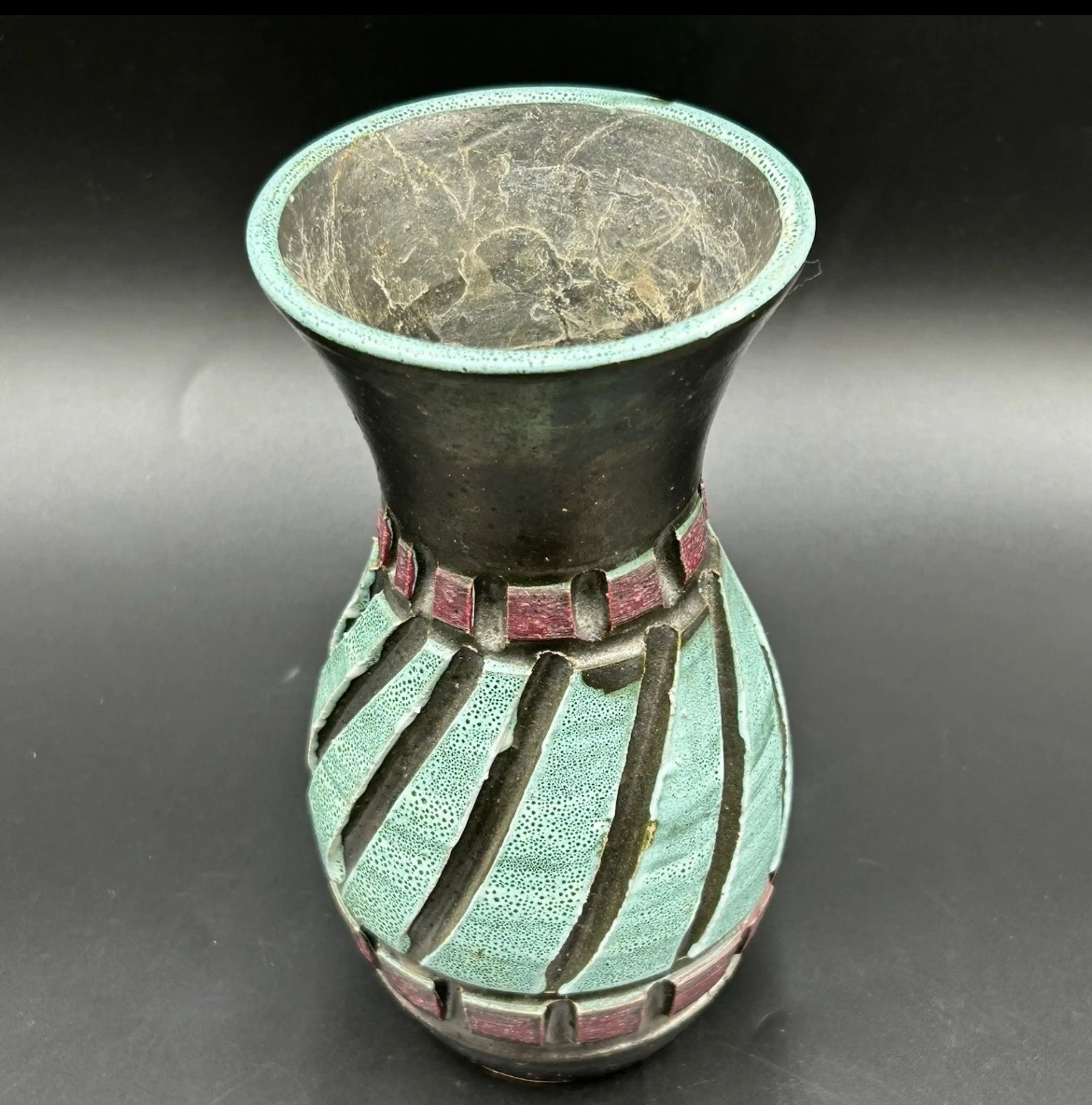 Image 4 of 6