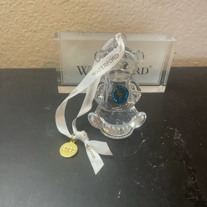 Gorgeous Waterford Lismore Crystal 4” Bear Figurine Ornament