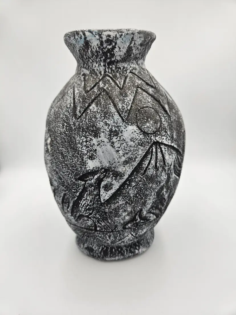 #D37 Old Mexico Style Black Pottery 10 inch Vase