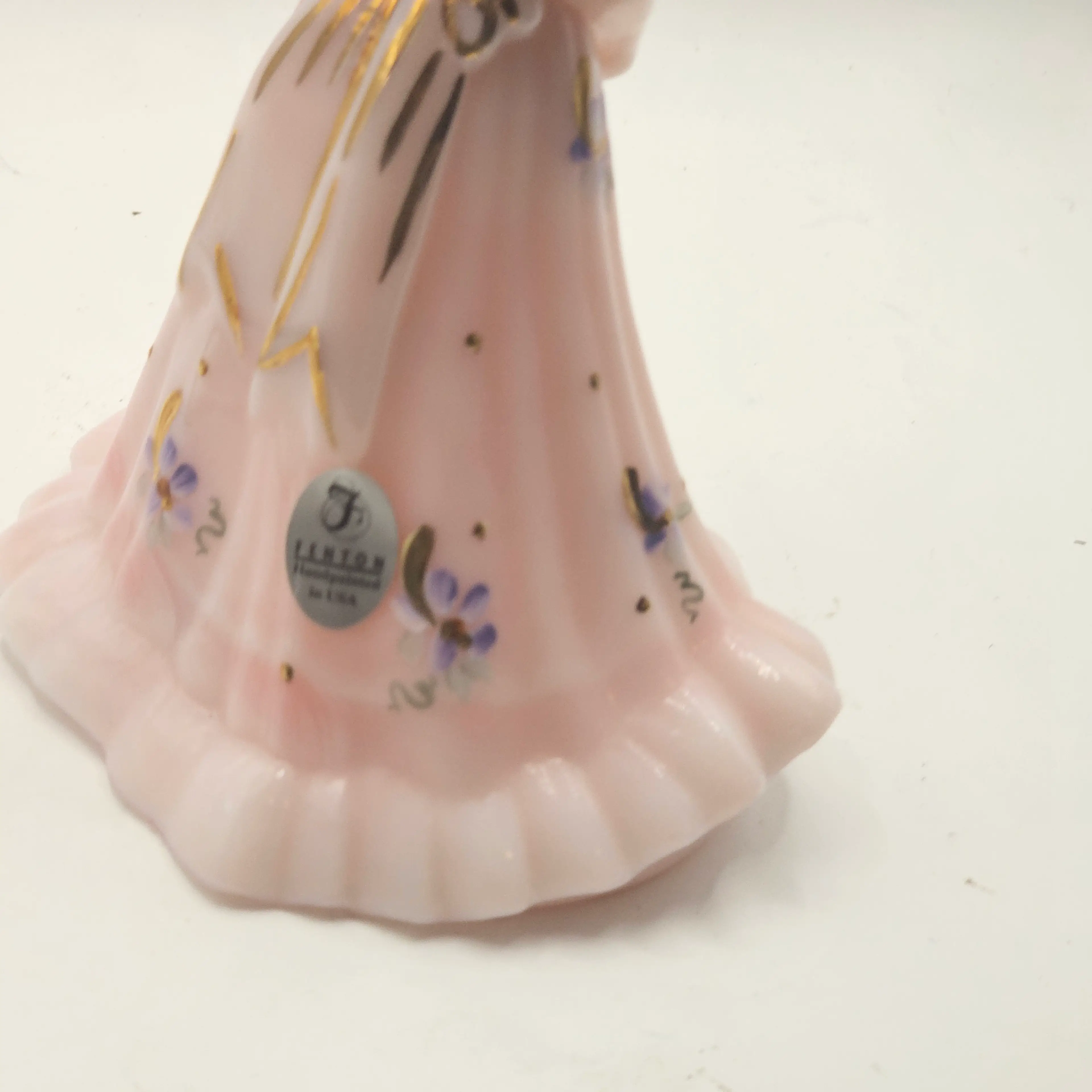 Image 2 of 8