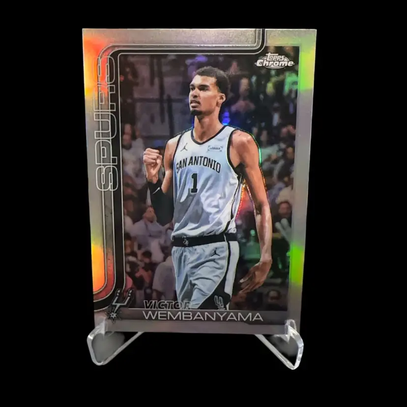 Victor Wembanyama Chrome Update Refractor San Antonio Spurs