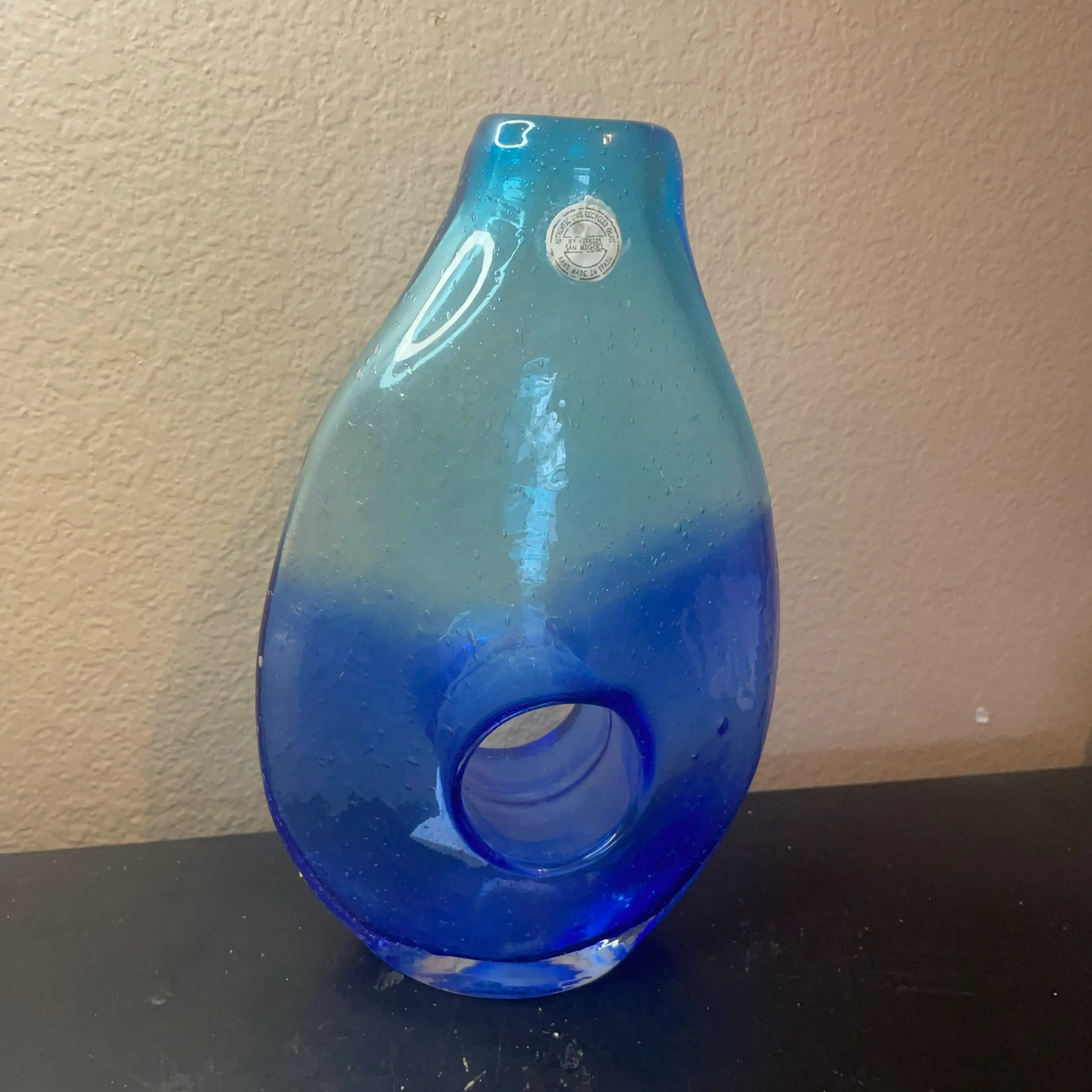 Image 2 of 6
