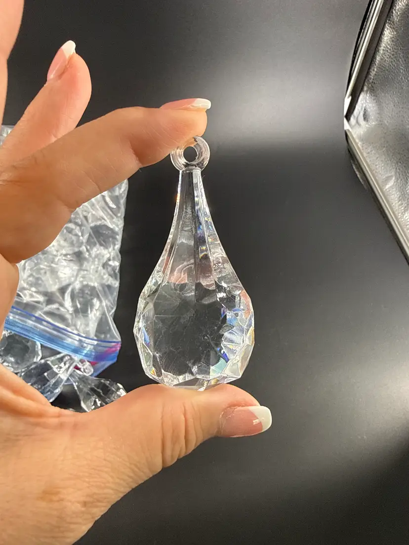 Vtg Lot 22 Clear 3" Lucite Acrylic Chandelier Hanging Prisms Teardrop Pendants