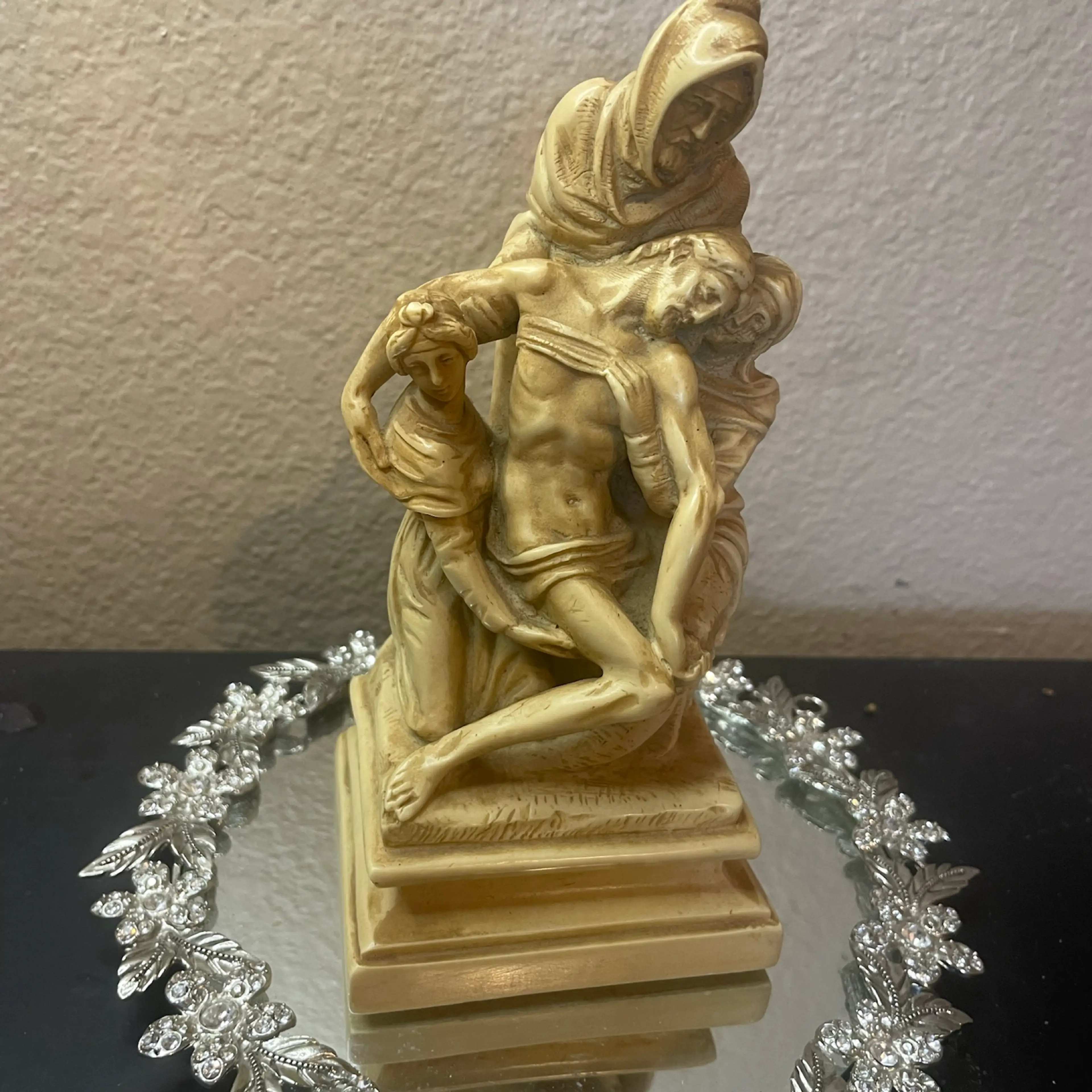 Image 4 of 8