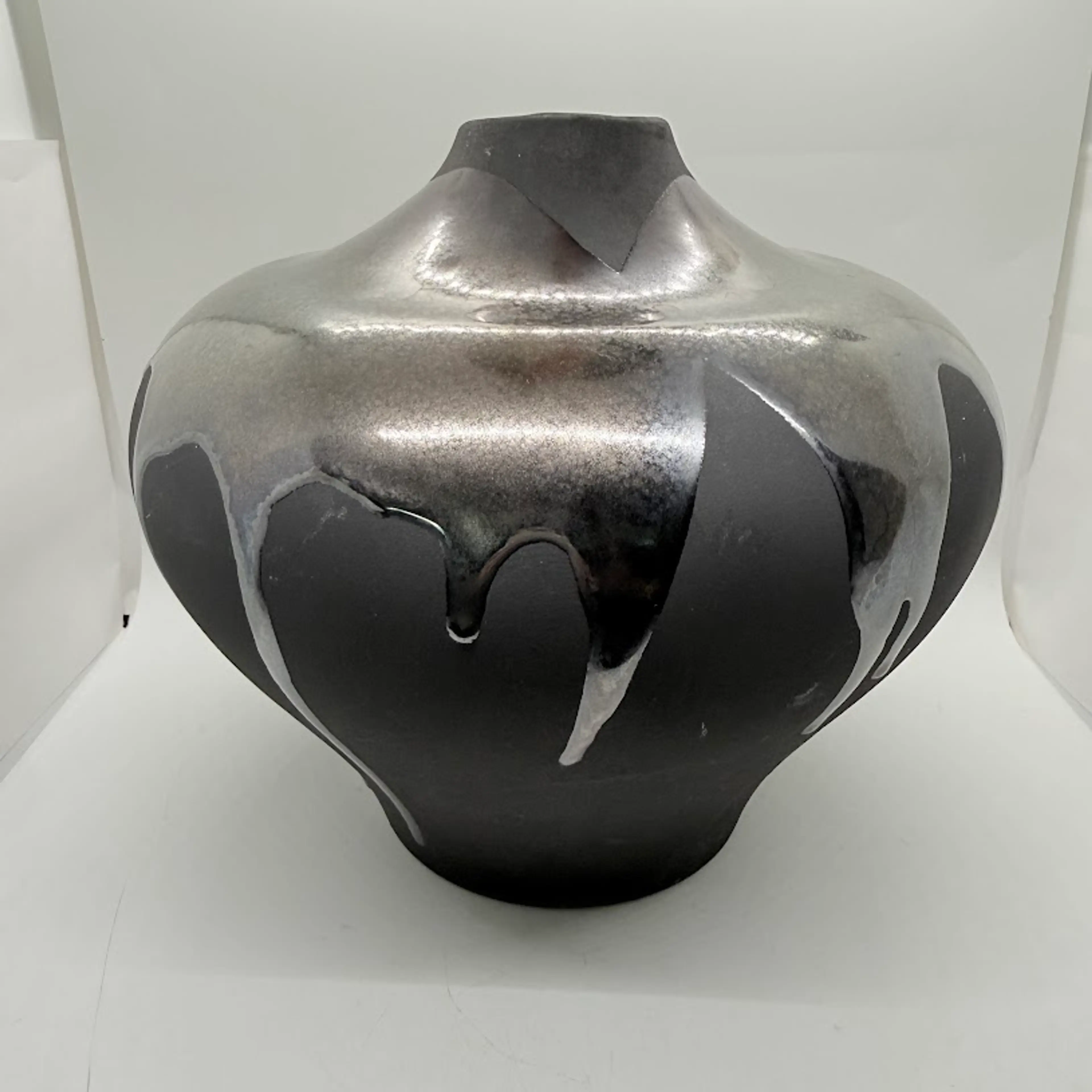 Image 3 of 21