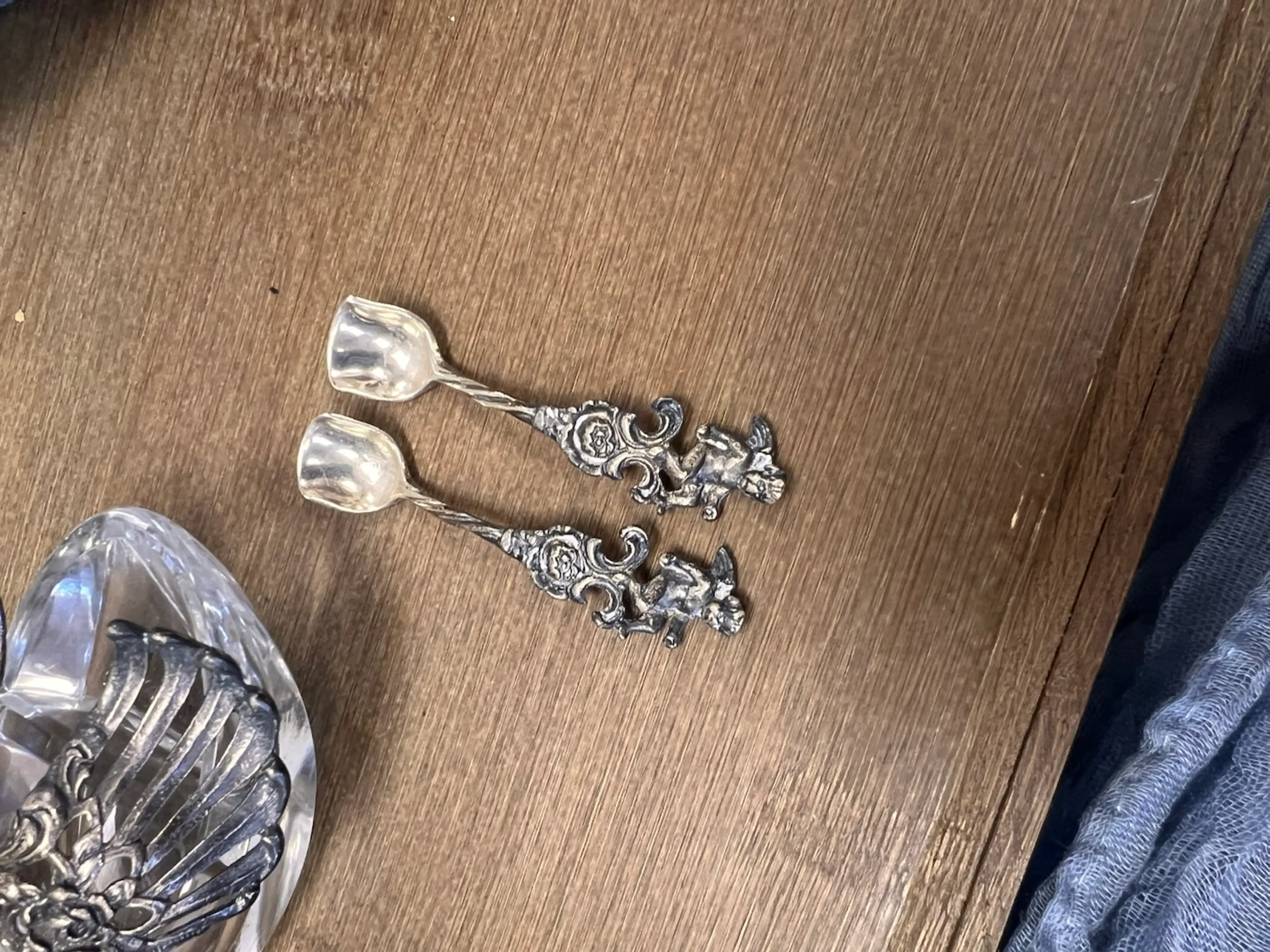 Image 4 of 8