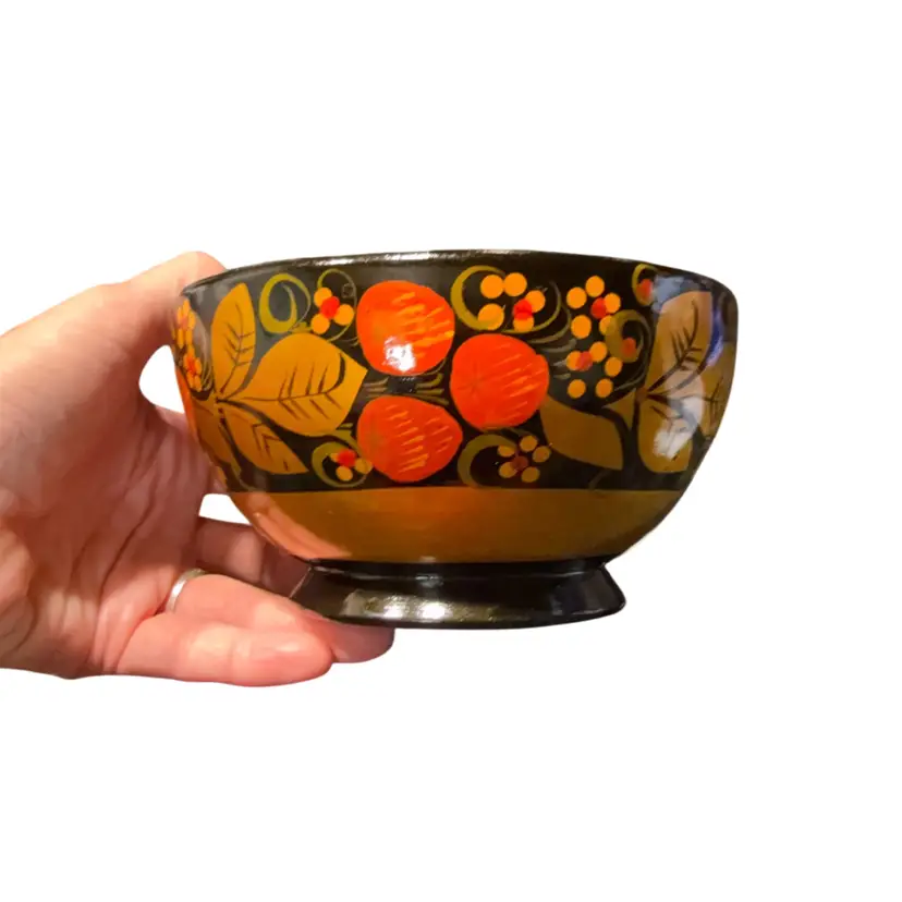 Khokloma Russian Wooden Lacquer Strawberry Raspberry Bowl - 5.75” D 3.25” H