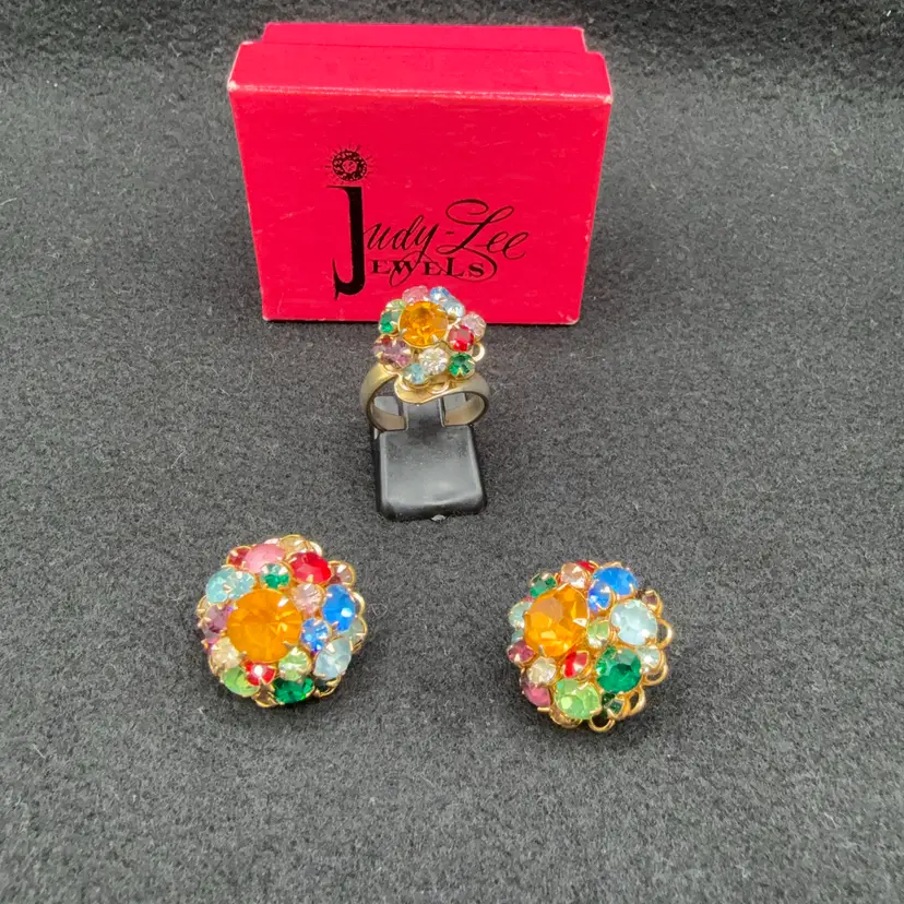 Vintage Judy Lee Multi Colored Rhinestone Clip On Earrings And Adjustable Ring *has multiple uranium stones