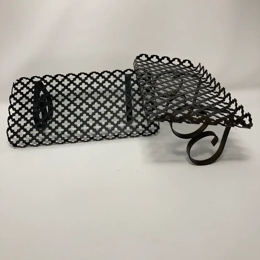Set Of 2 Vintage Black Wrought Iron Shelves! 9” x 4 1/2” x 4 1/2”!