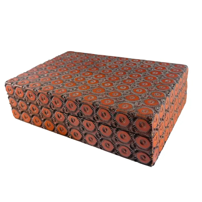 Vintage Polish Carved Wood Box - Mid-Century Pyrography Medallion Keepsake Trunk 
7” L x 4.75” W x 2” T