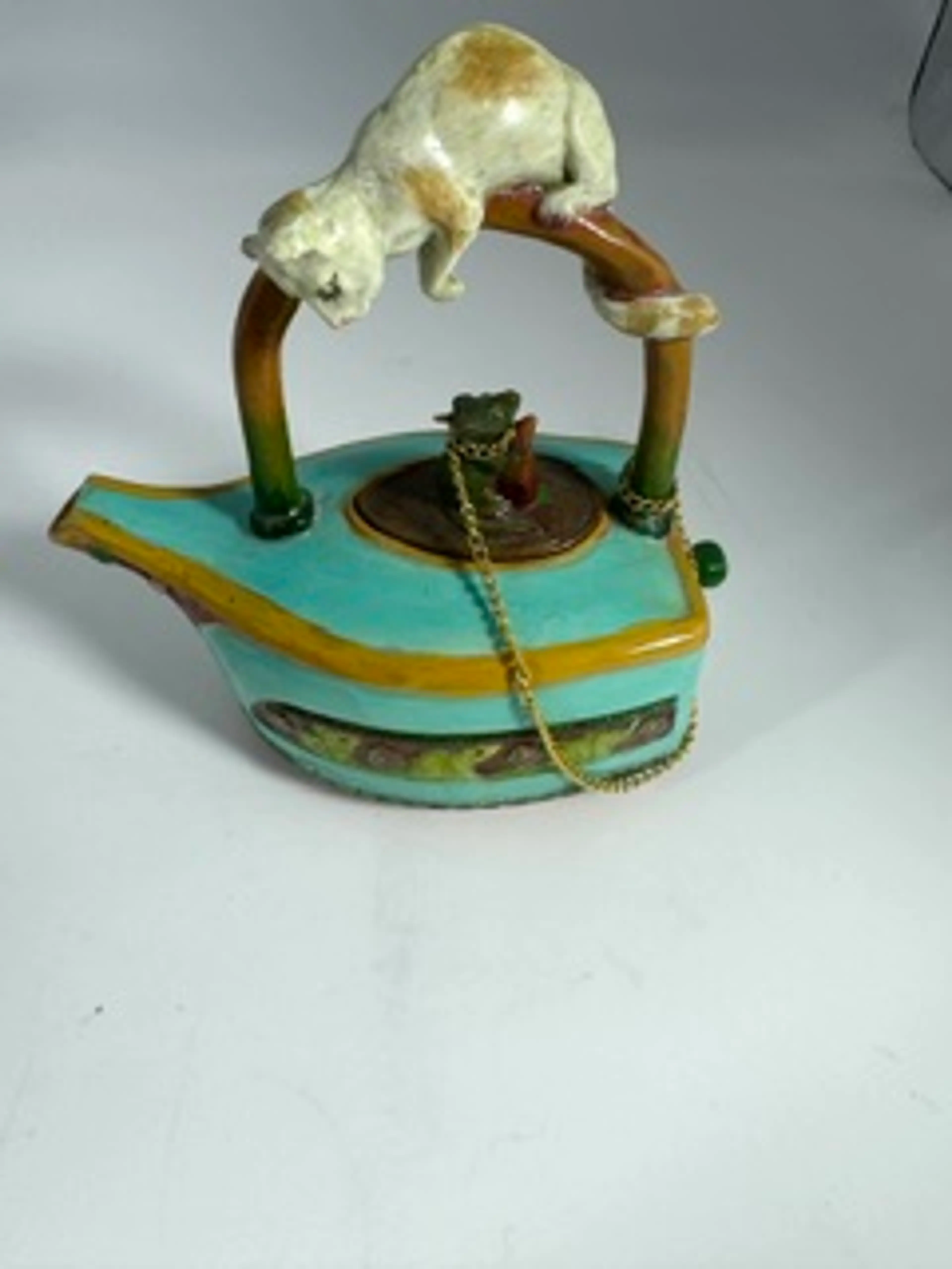 Image 2 of 4