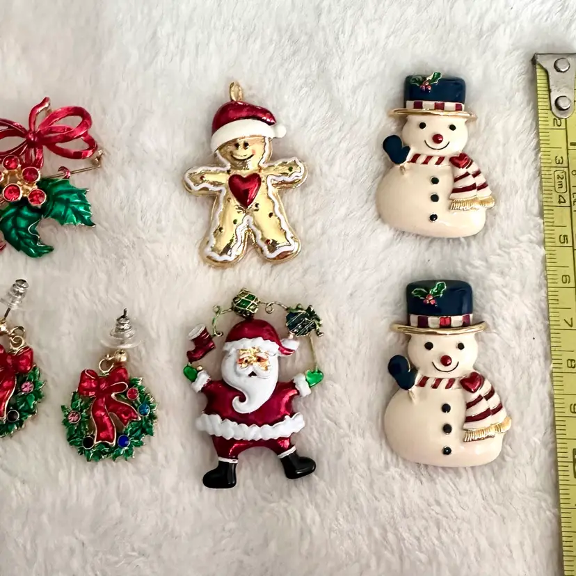 Christmas Broaches Lot of 5 + 1 pr Earrings