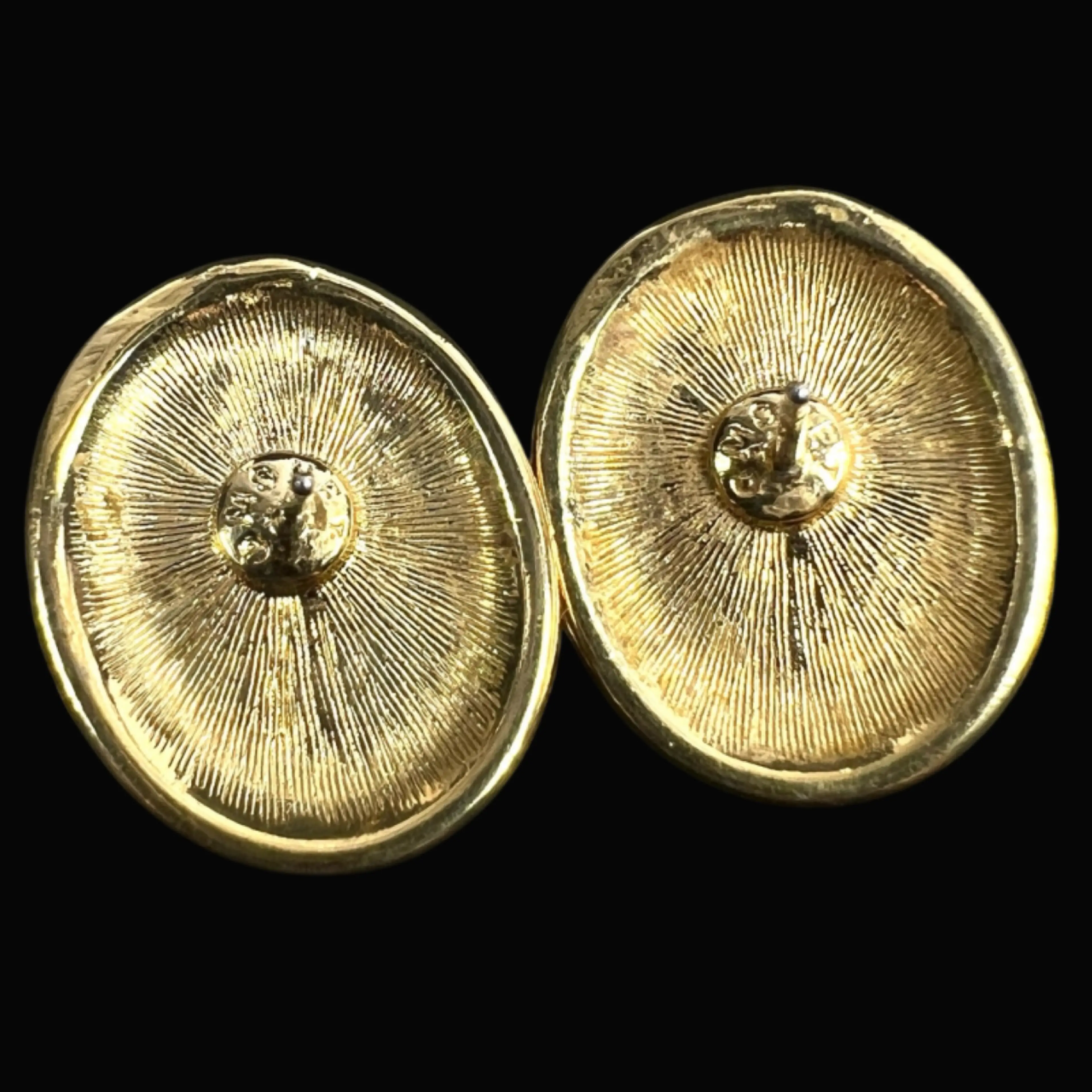 Image 4 of 6