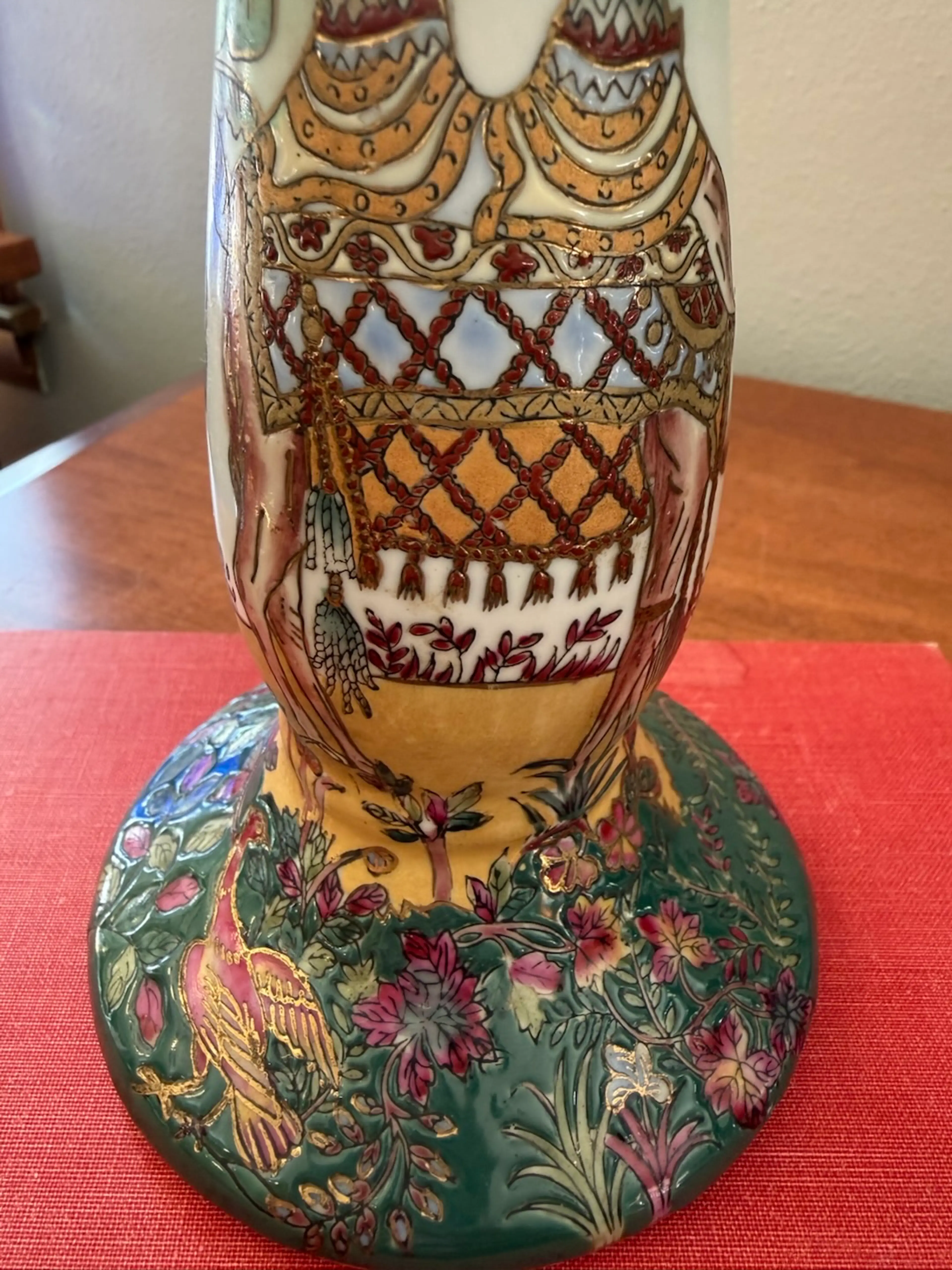 Image 2 of 6