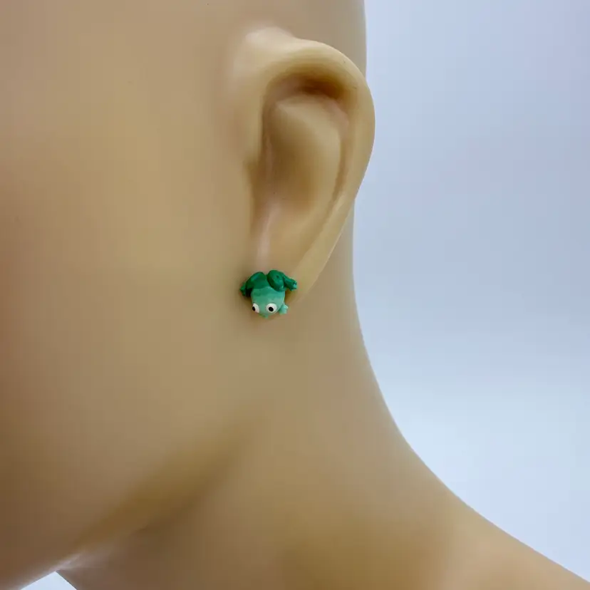 Miniature Tropical Green Frog Earrings Fashion Costume
