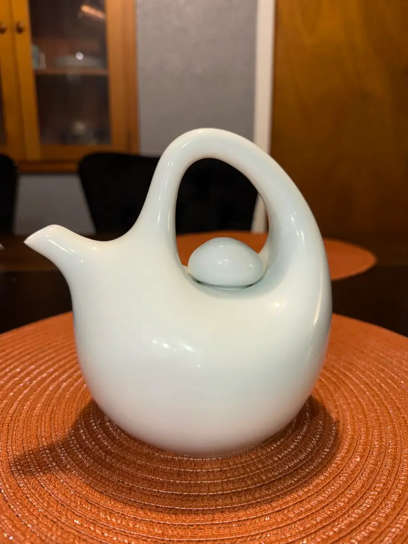 Jingdezhen China Porcelain Tea Pot With Lid Solid White Perfect Condition
