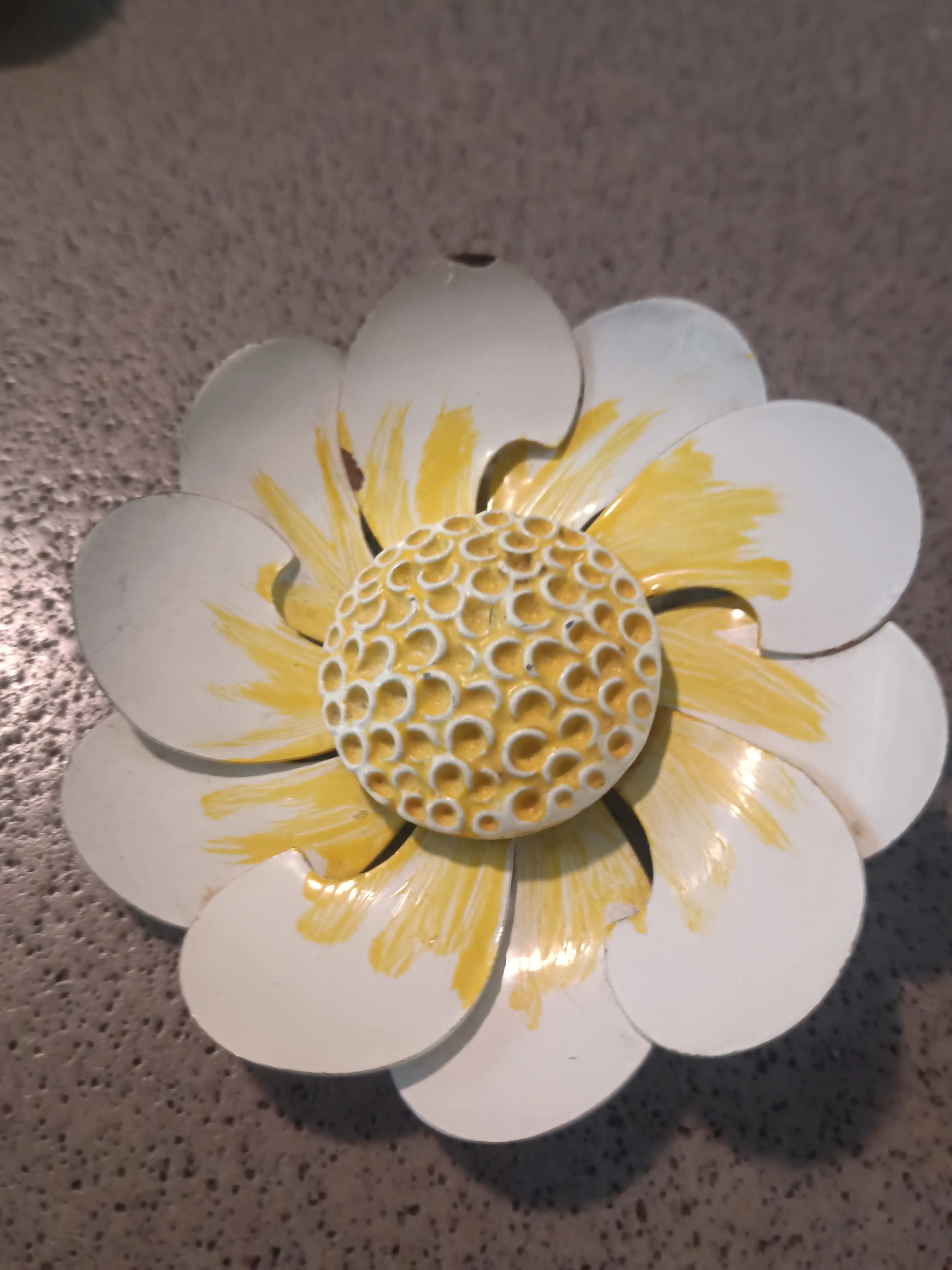 Image 2 of 6