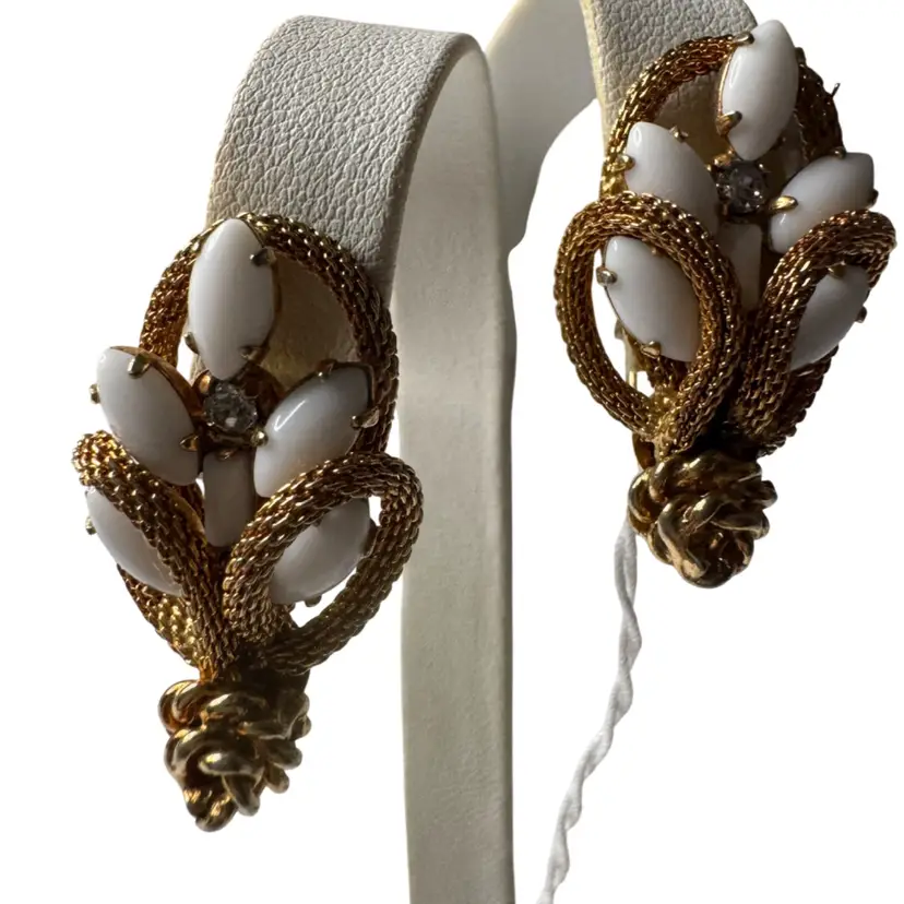 Vintage 1950s Signed Hattie Carnegie Gold Mesh Milk Glass Clip-On Earrings