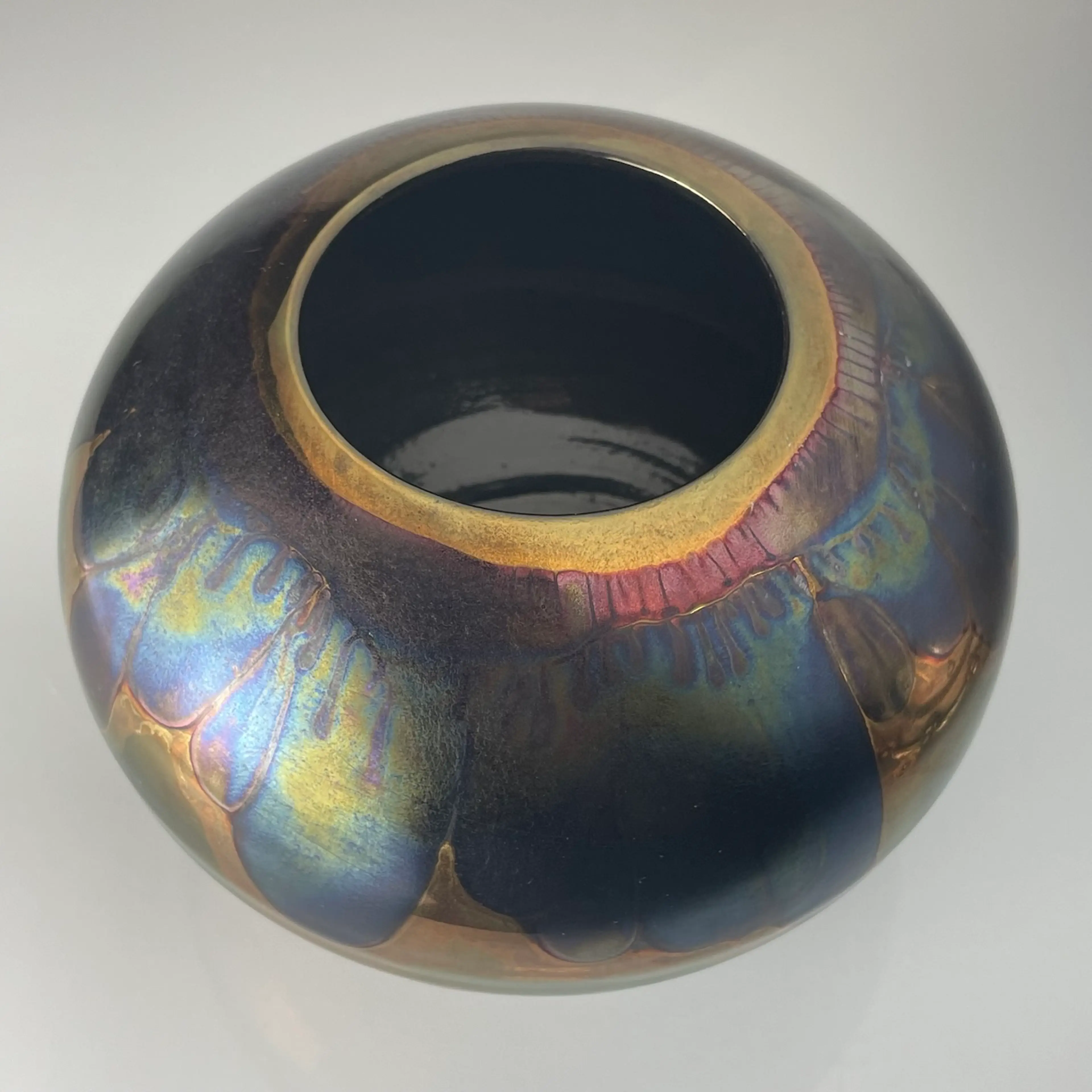 Image 2 of 12